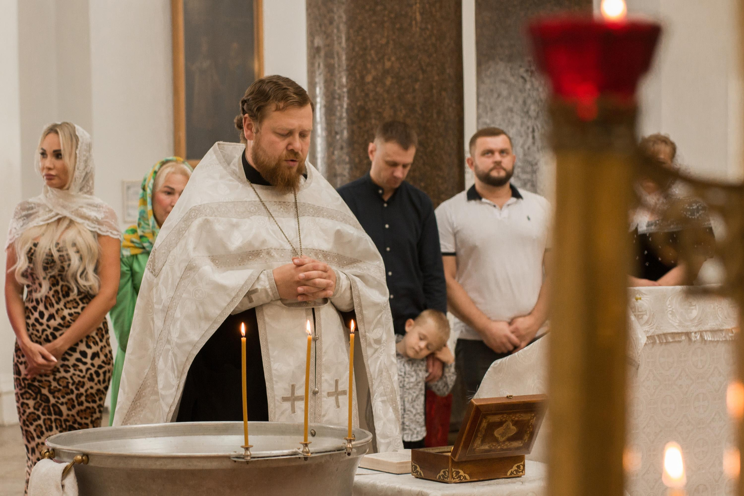 Софийский собор в г. Пушкин, крещение Евы. Контент- фотограф, рилсмейкер в Санкт- Петербурге Елена Грие