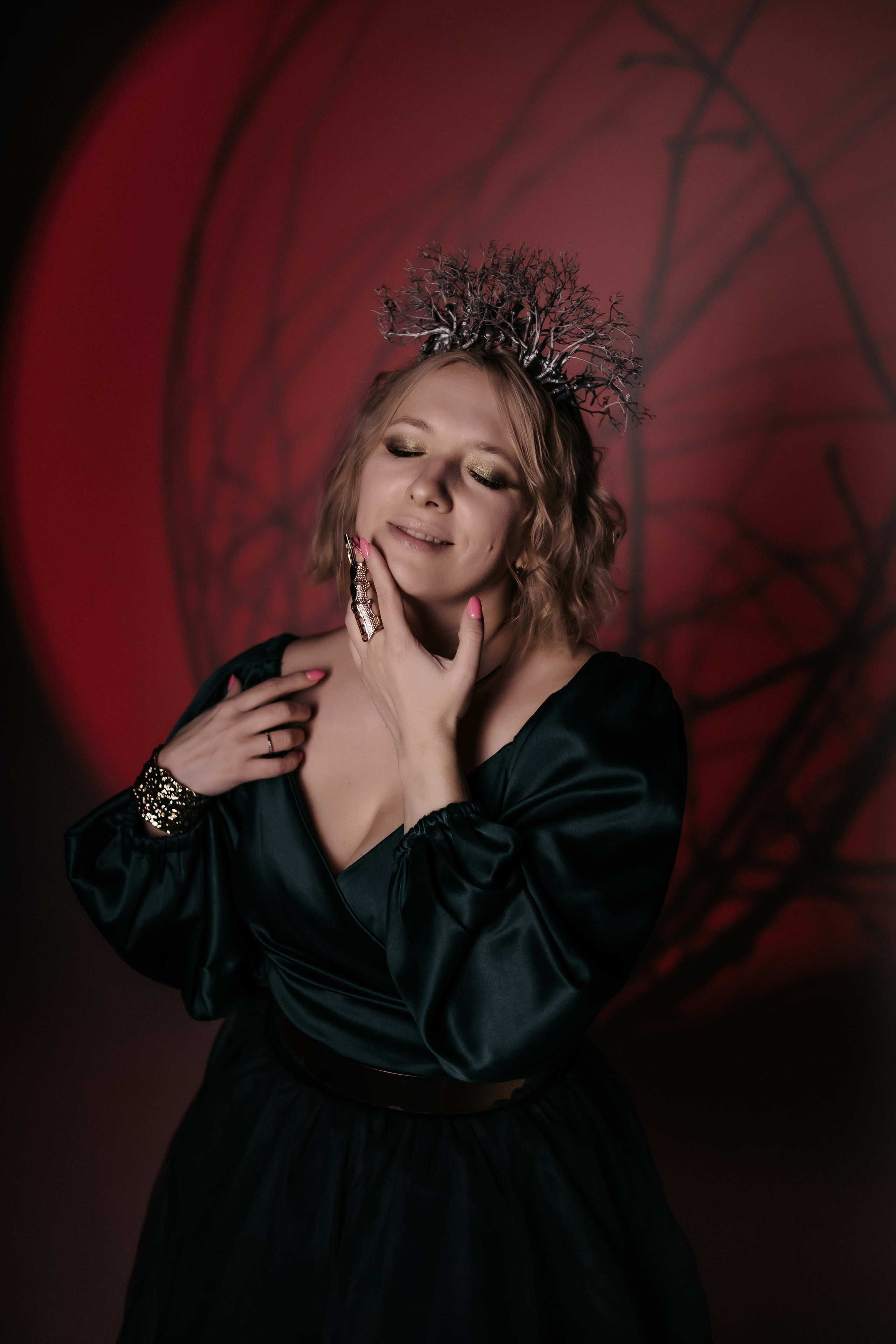 Ирина. Мистический лес. Фотограф Регина Крикунова г. Красноярск