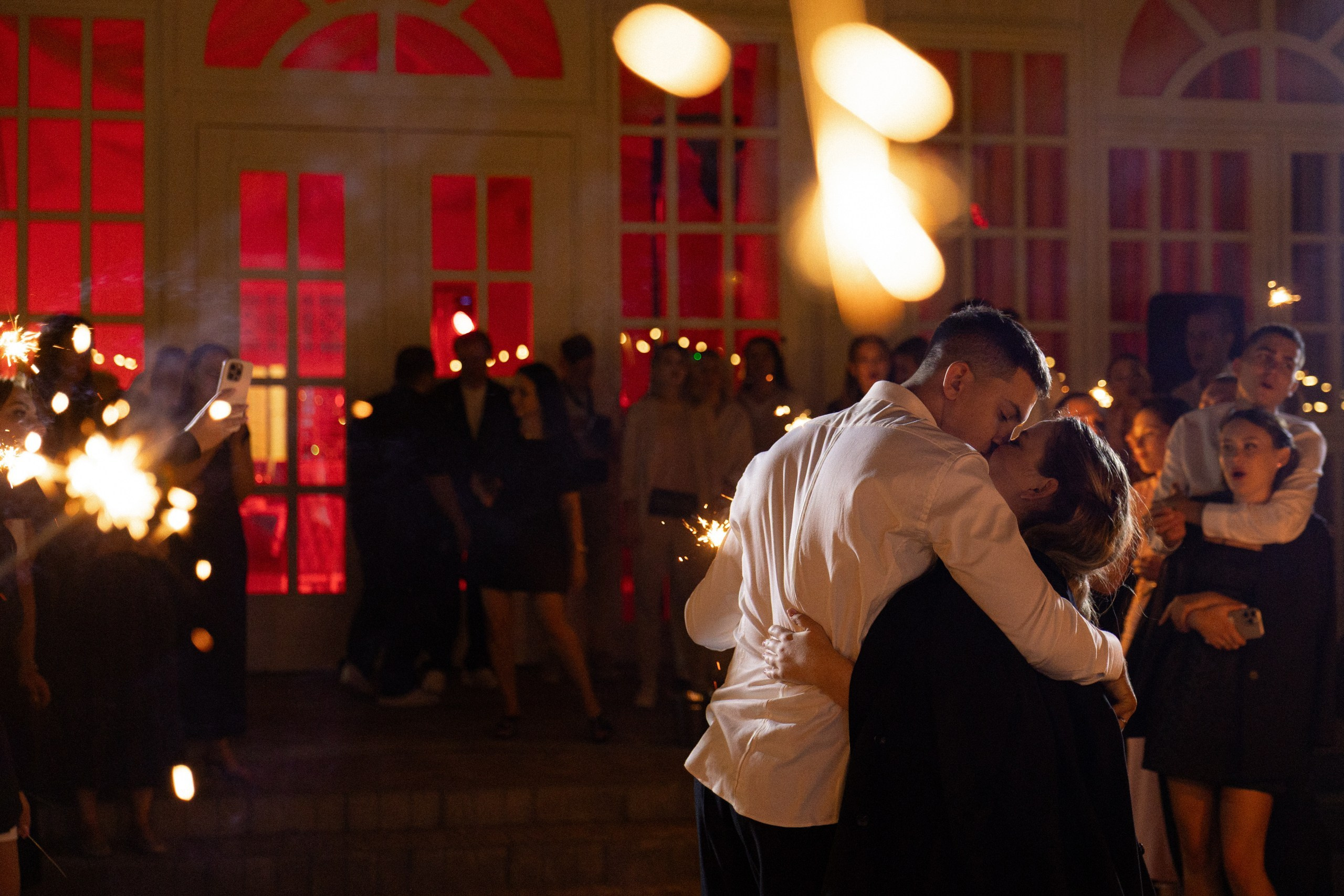 Сентябрь 2025. Бюджет 1.4 млн (70 гостей). Организатор свадеб в Ростове-на-Дону