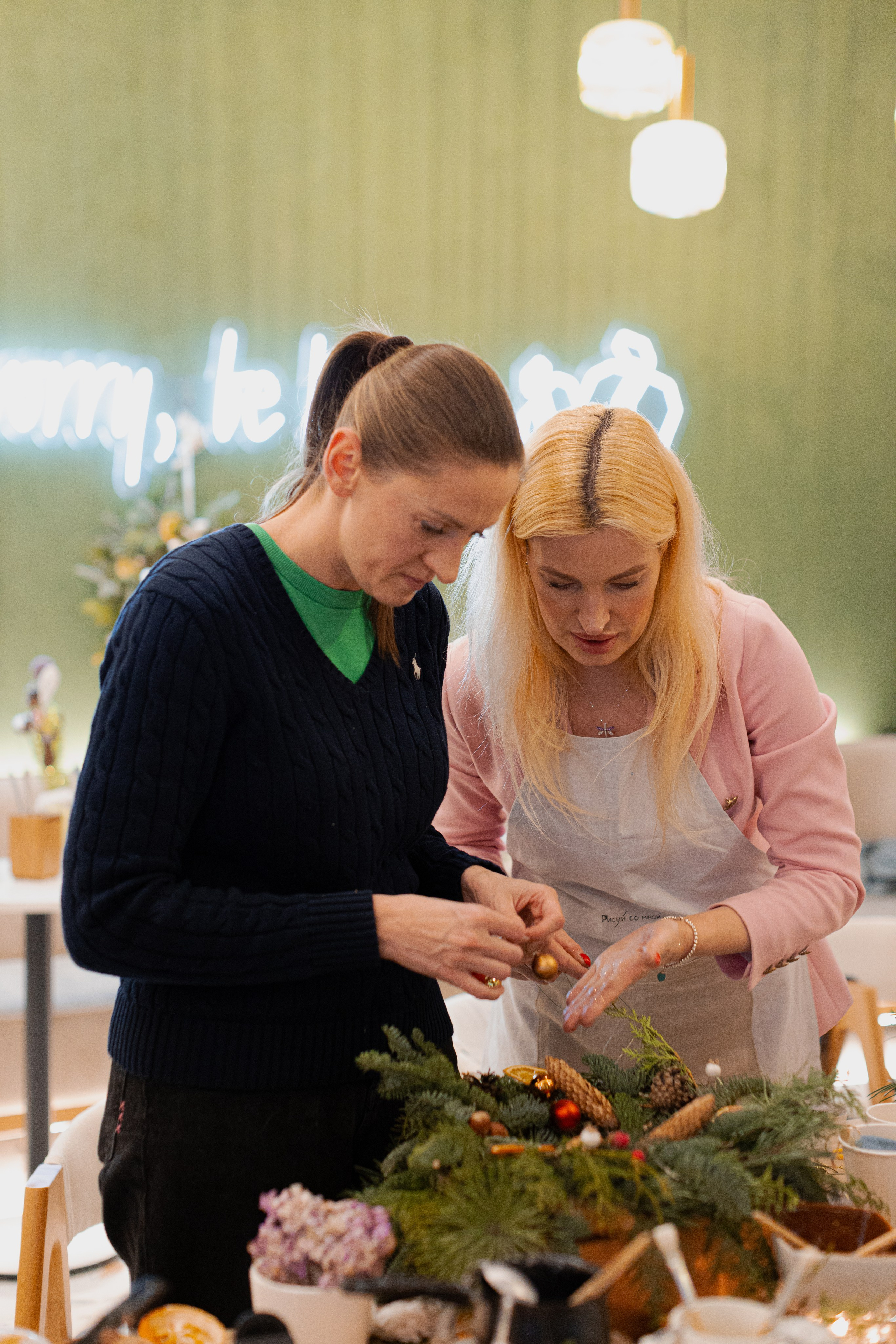 Мк свечи и венок (новогодний корпоратив). Анастасия Ракчеева Художник