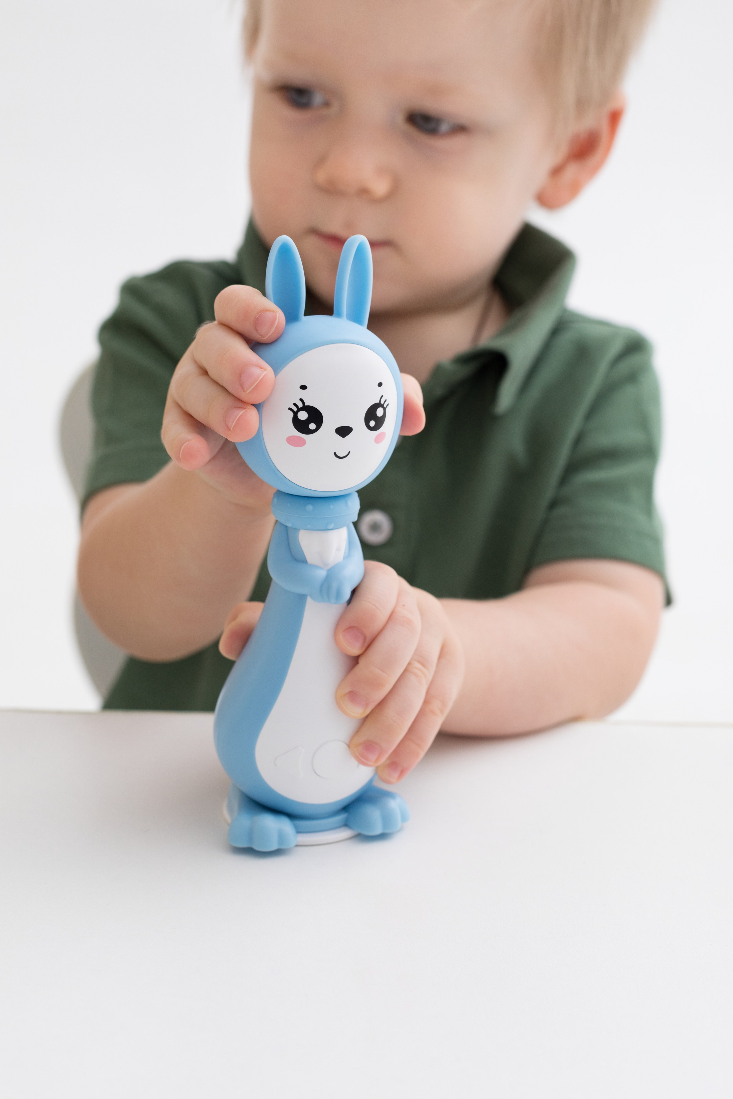 Съемка для детского бренда berttoys. Детский и контент фотограф Надя Волкова Санкт-Петербург