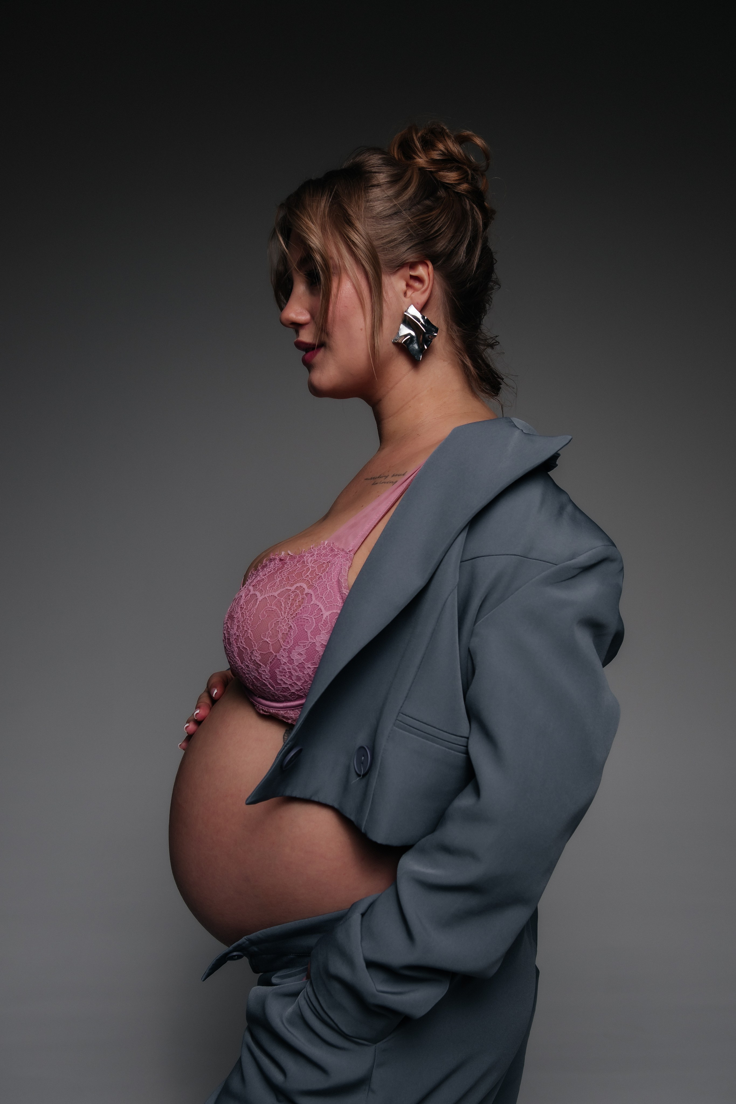 Фотосессия беременности в студии: сохранение прекрасных моментов ожидания. Свадебный фотограф в Москве