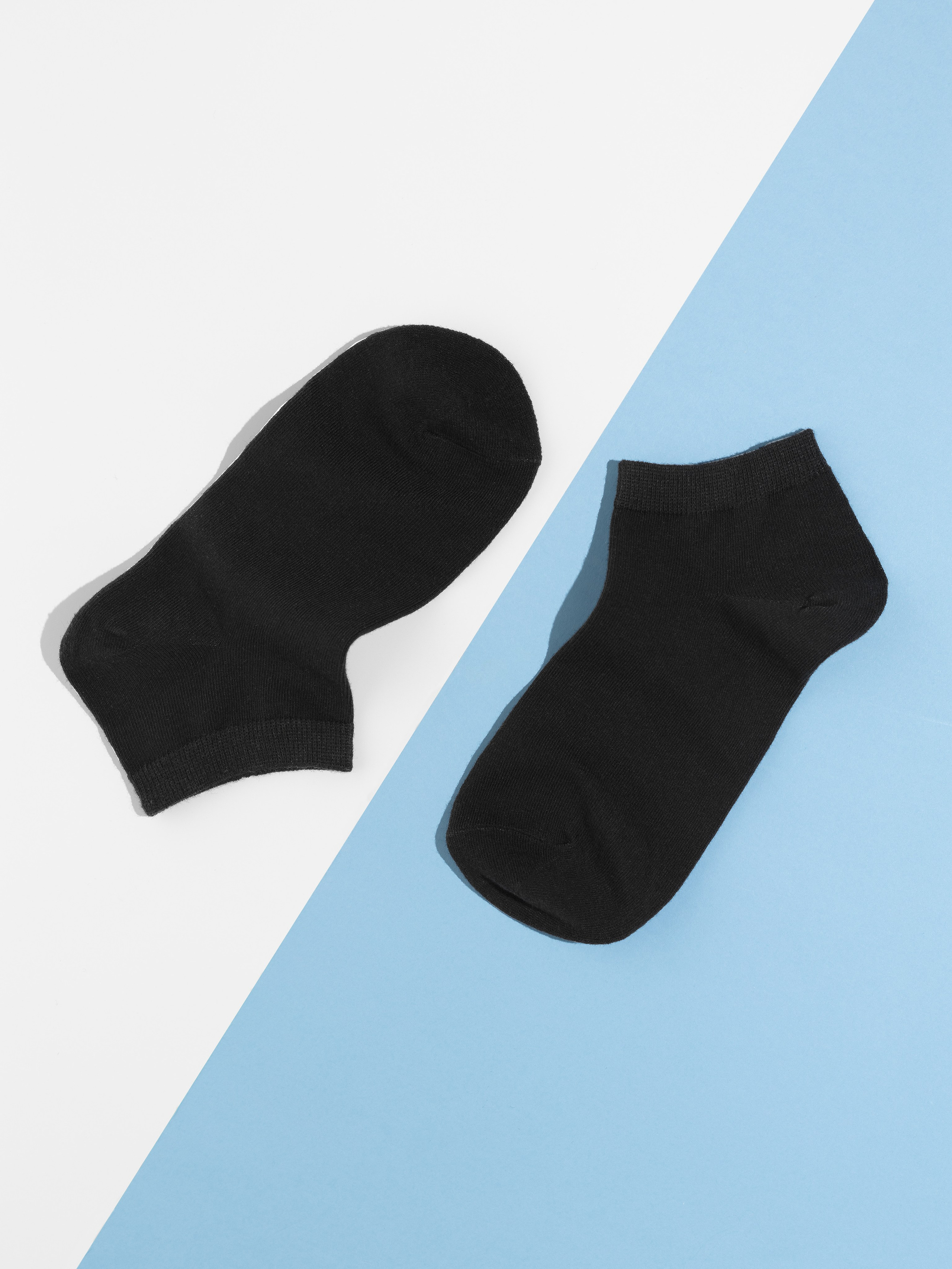 Носки. Предметный фотограф Северова Екатерина | Профессиональная предметная съёмка фото и видео в Санкт-Петербурге