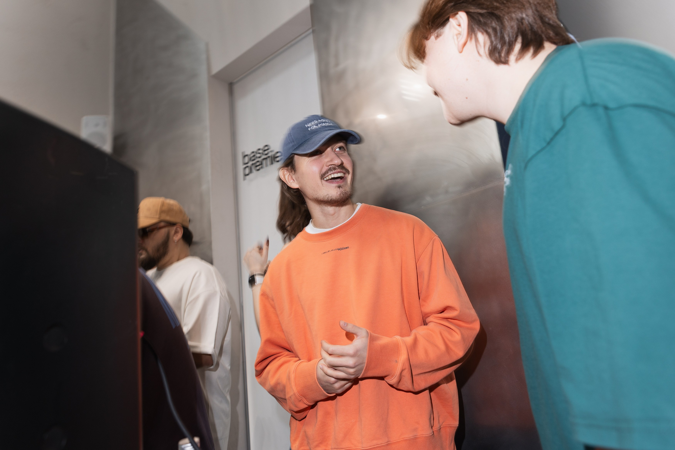 Base | открытие барбершопа. Showbiz | Fashion | Reportage