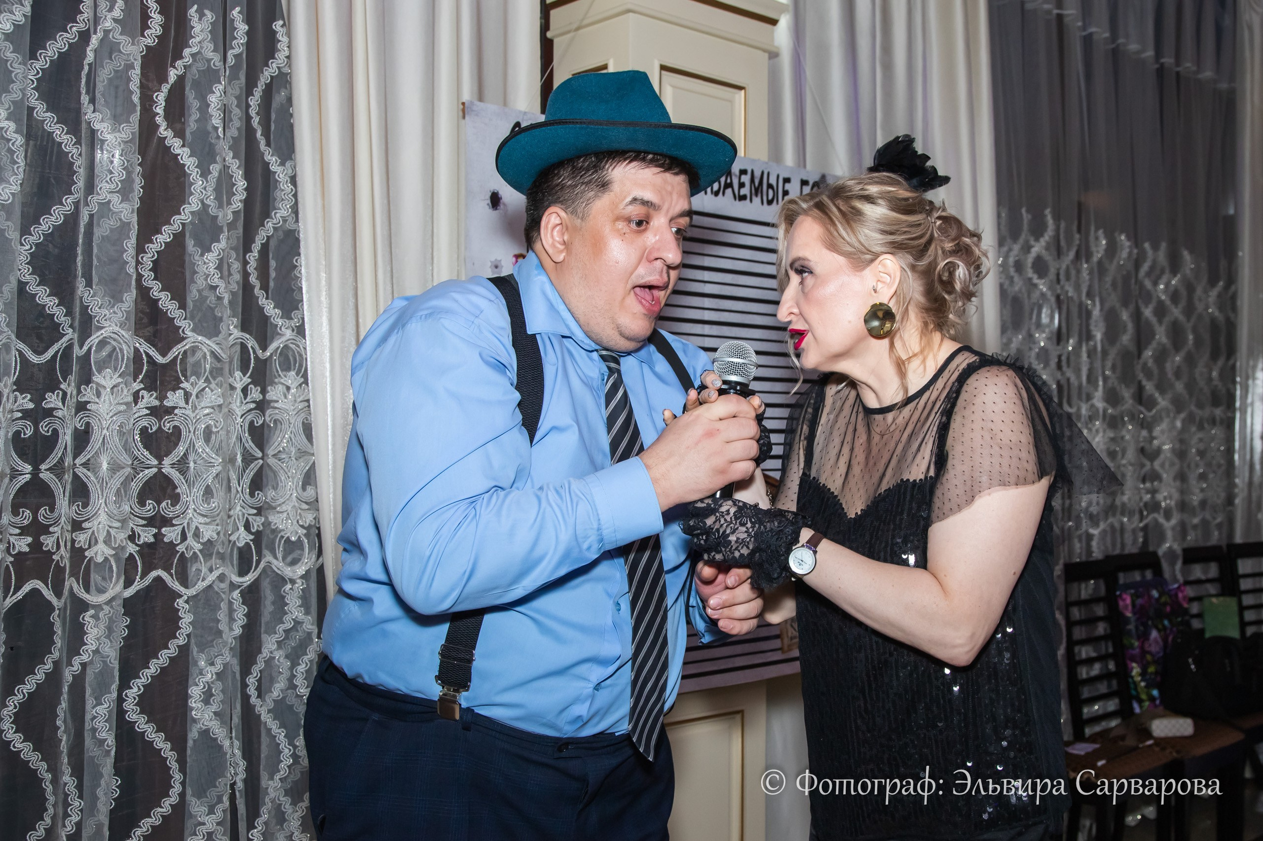 Гангстерская вечеринка в стиле 1920-х. Репортажный Фотограф