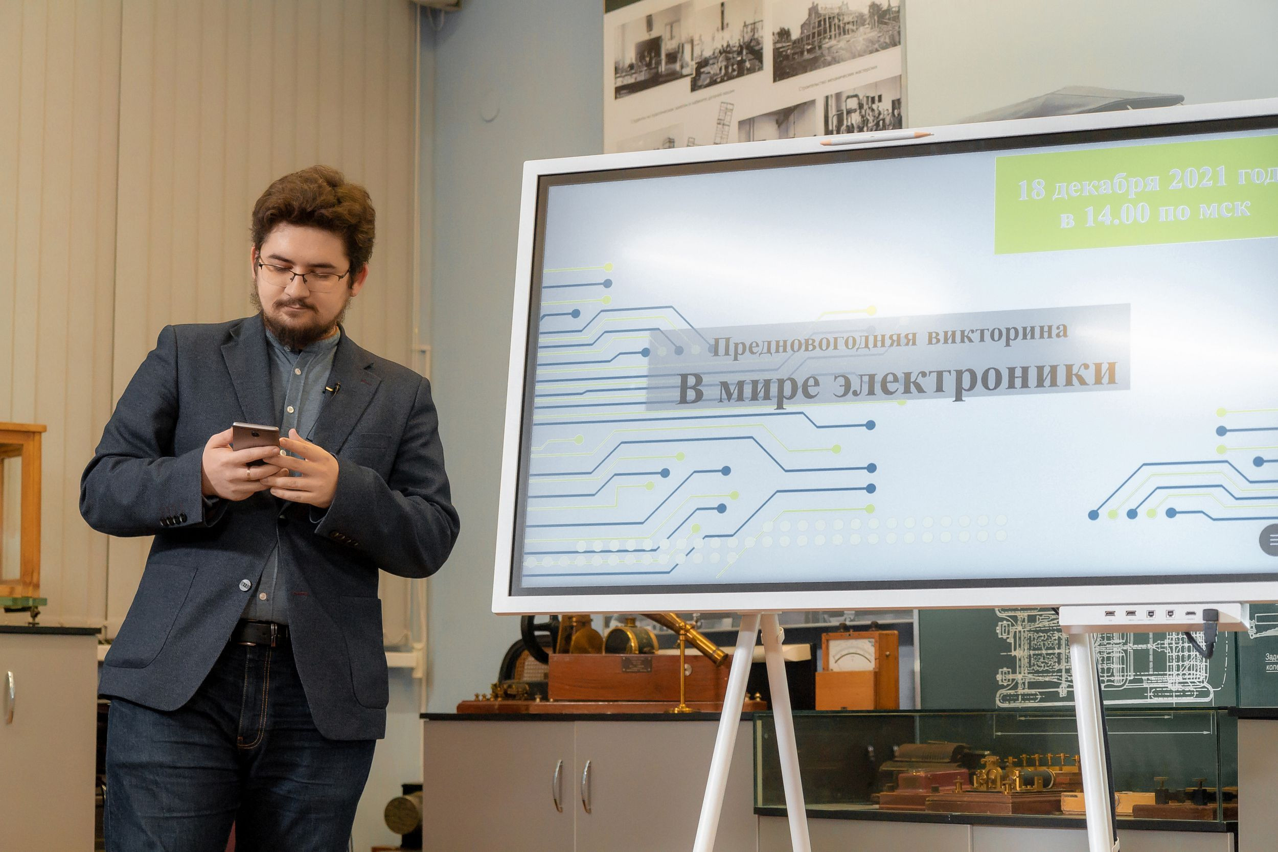 С электроникой по жизни. Свадебный и семейный фотограф в Томске Максим Бейков