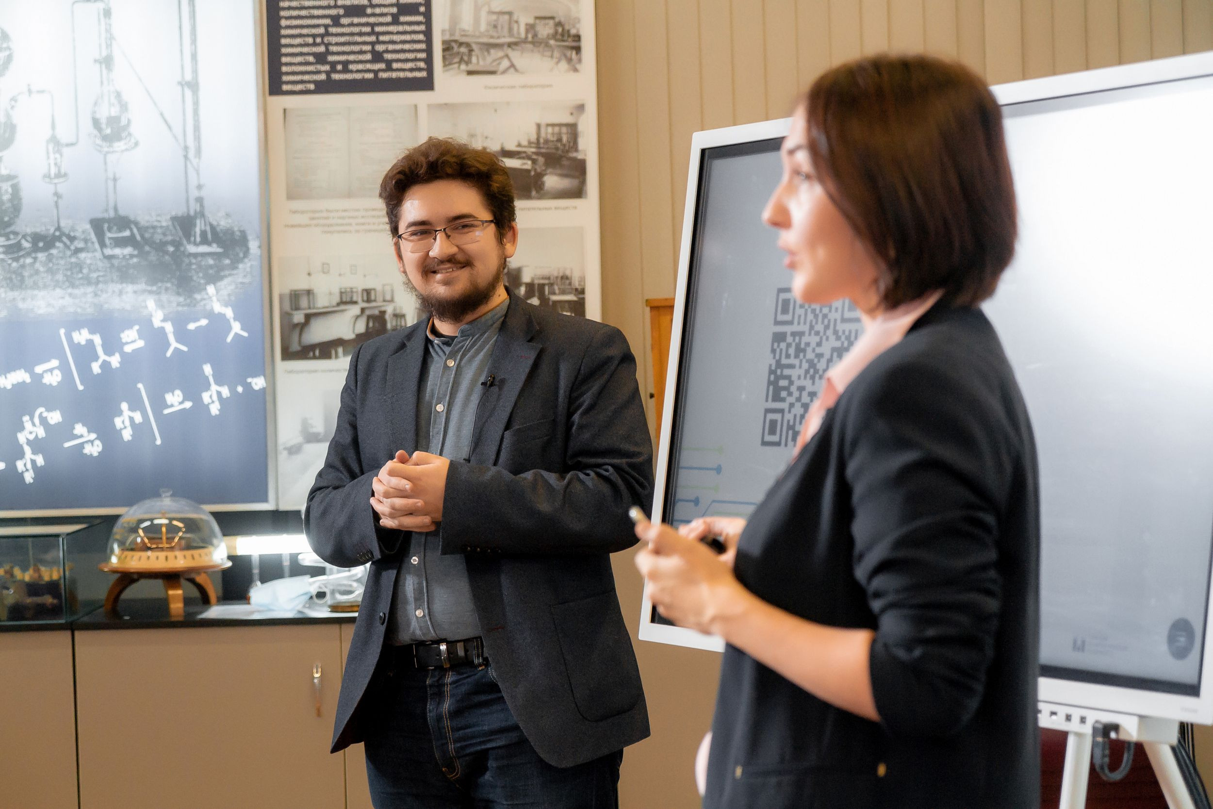 С электроникой по жизни. Свадебный и семейный фотограф в Томске Максим Бейков