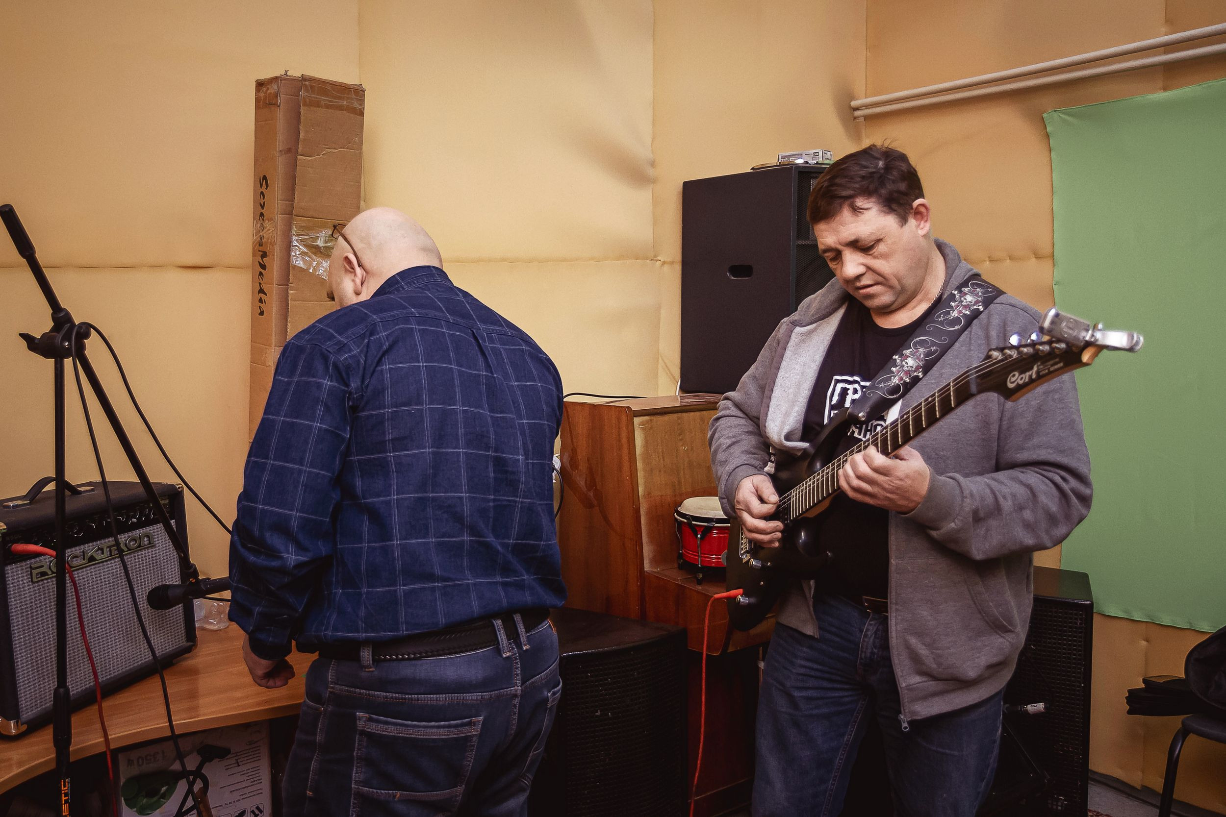 Эти ребята делают рок. Свадебный и семейный фотограф в Томске Максим Бейков