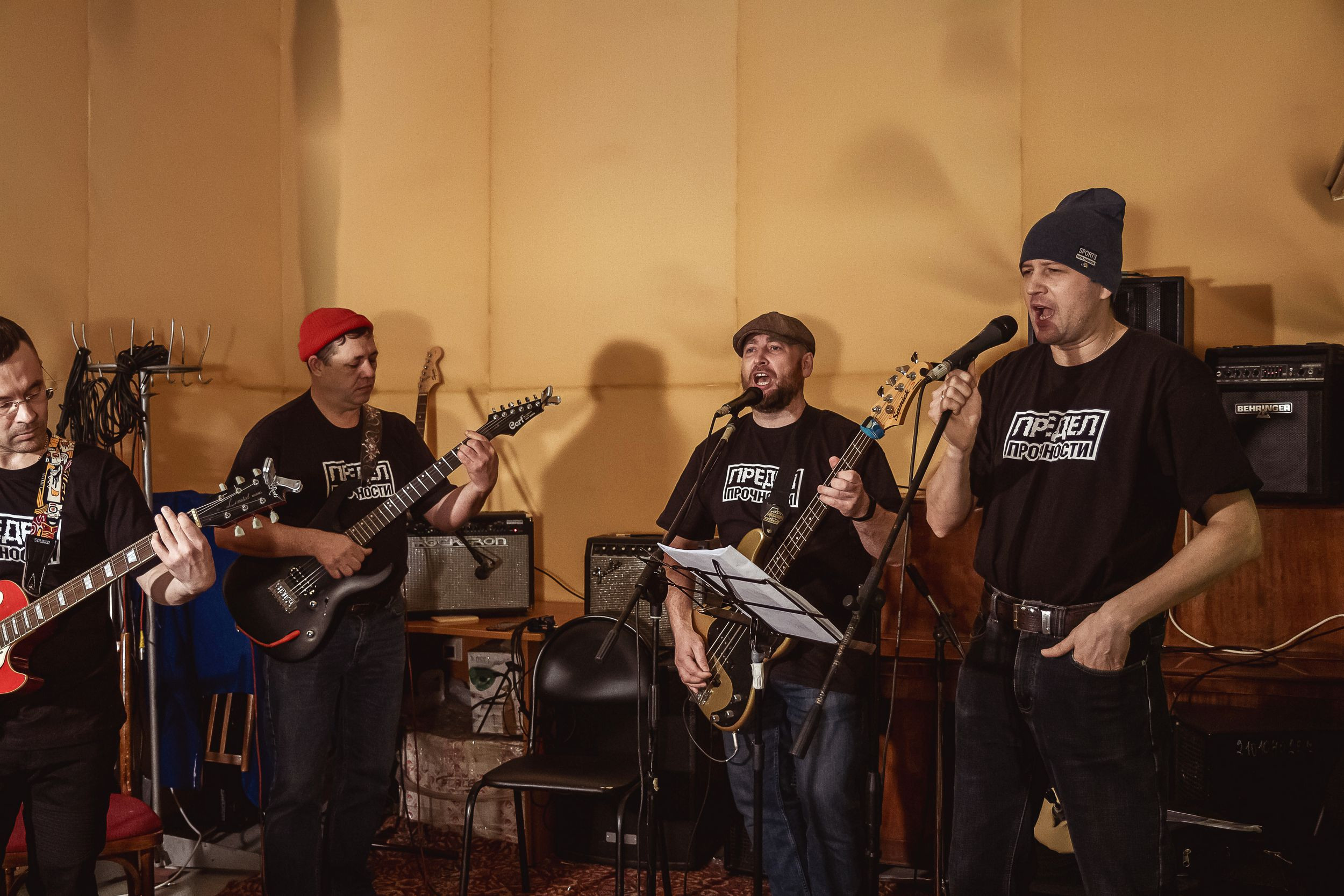 Эти ребята делают рок. Свадебный и семейный фотограф в Томске Максим Бейков