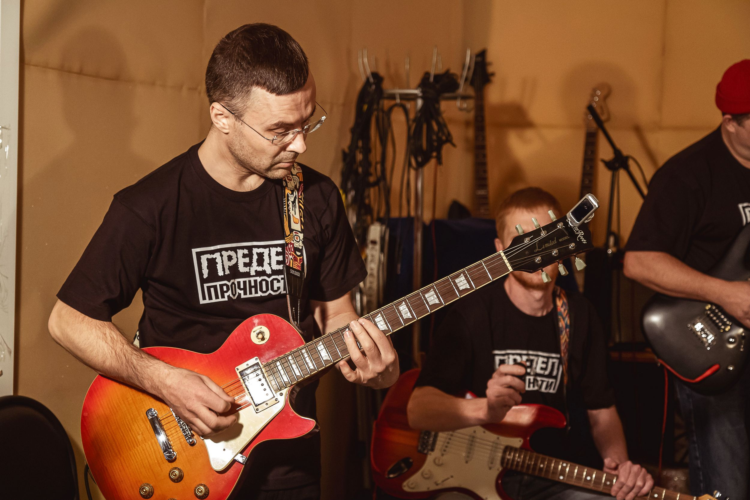 Эти ребята делают рок. Свадебный и семейный фотограф в Томске Максим Бейков