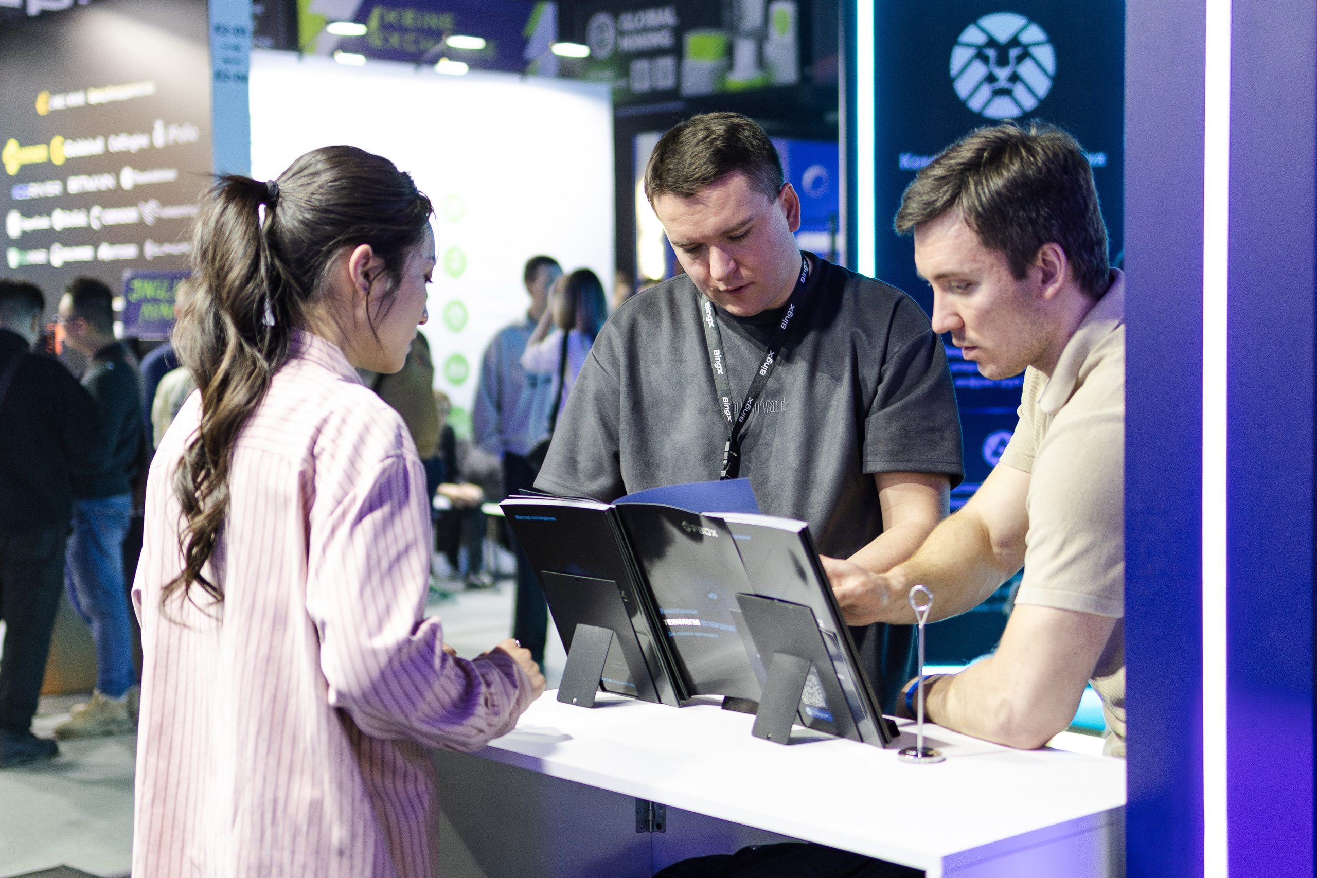 Crypto Summit (1). Свадебный репортажный фотограф в Москве