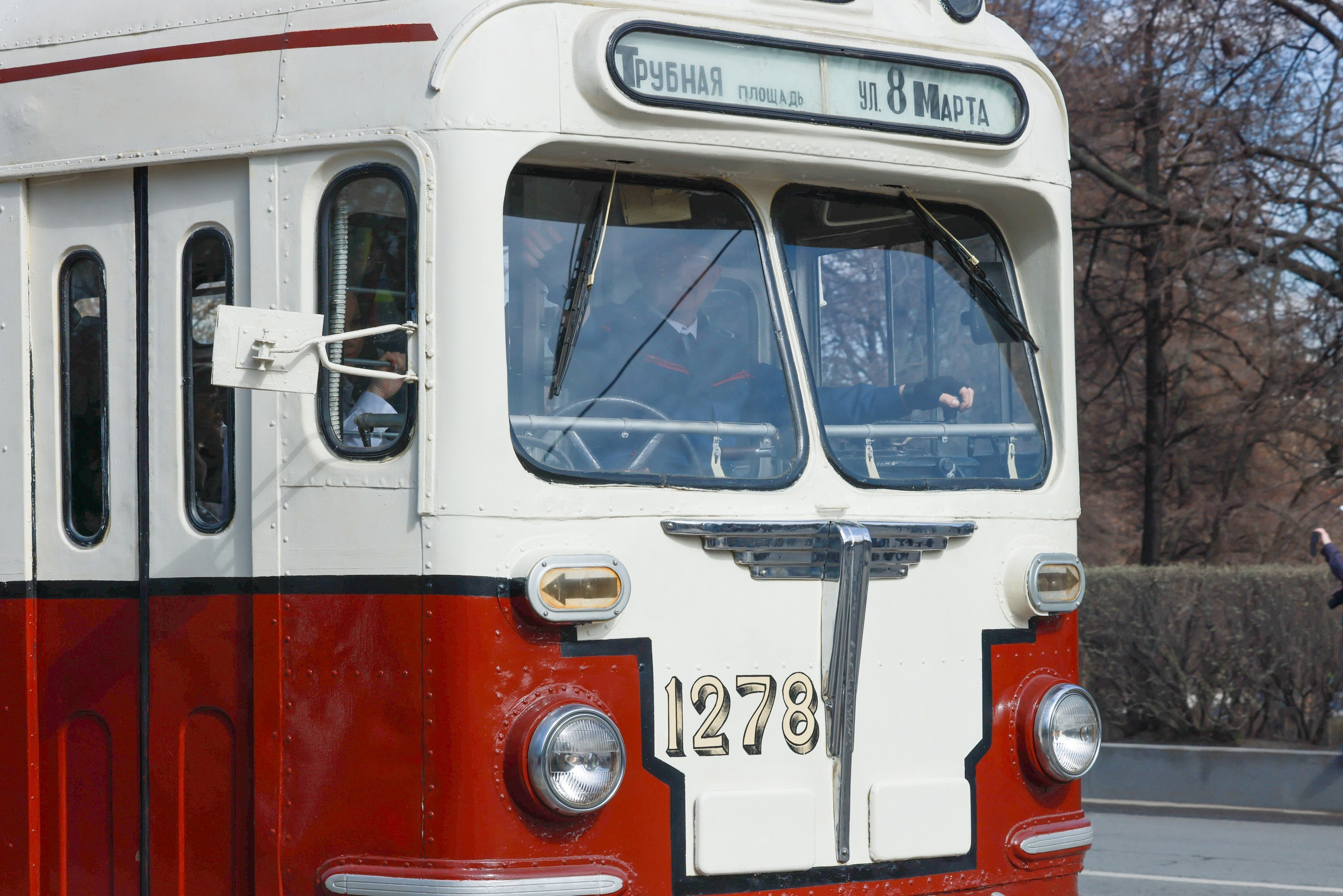 Парад трамваев. Репортажный, архитектурный, театральный и файн-арт фотограф Лена Мельникова в Москве