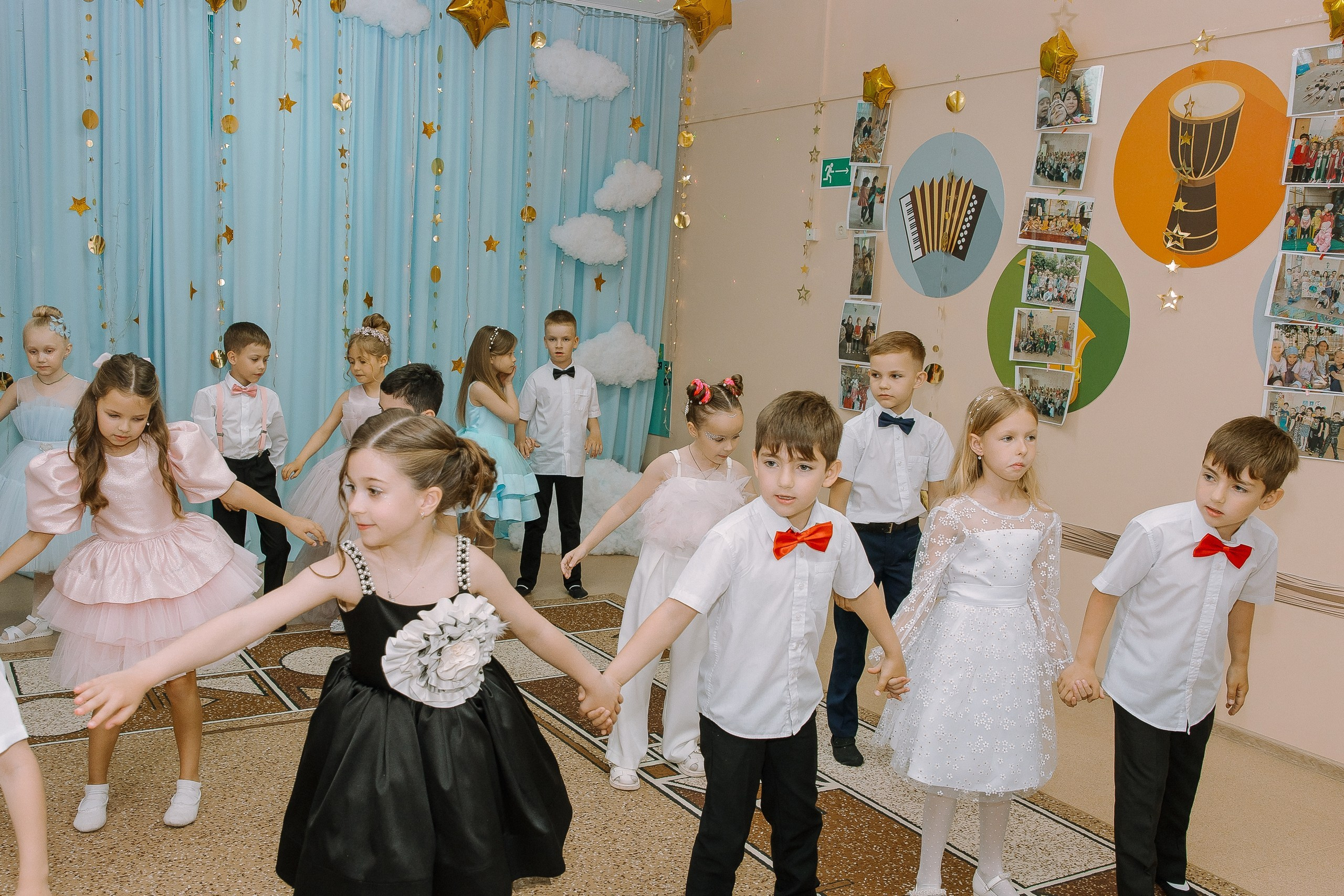 Выпускной в ДС -29. Выпускные альбомы Натальи Бутко: Новороссийск, Анапа, Геленджик