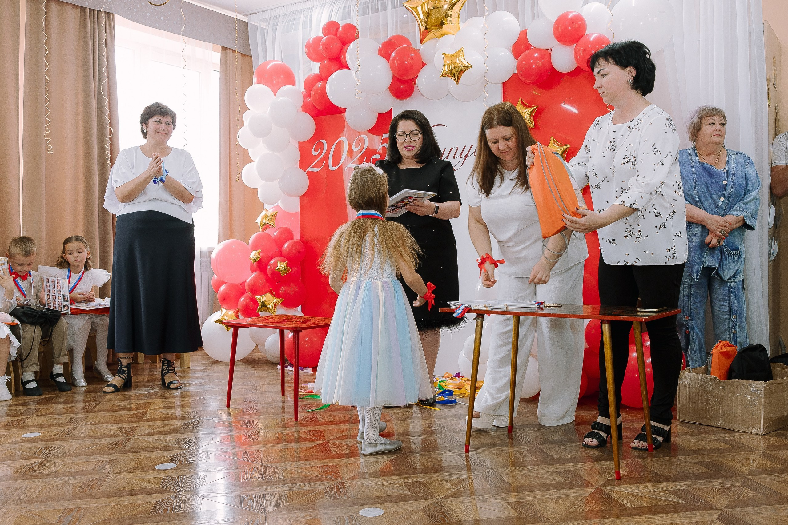 Выпускной в ДС 26. Выпускные альбомы Натальи Бутко: Новороссийск, Анапа, Геленджик