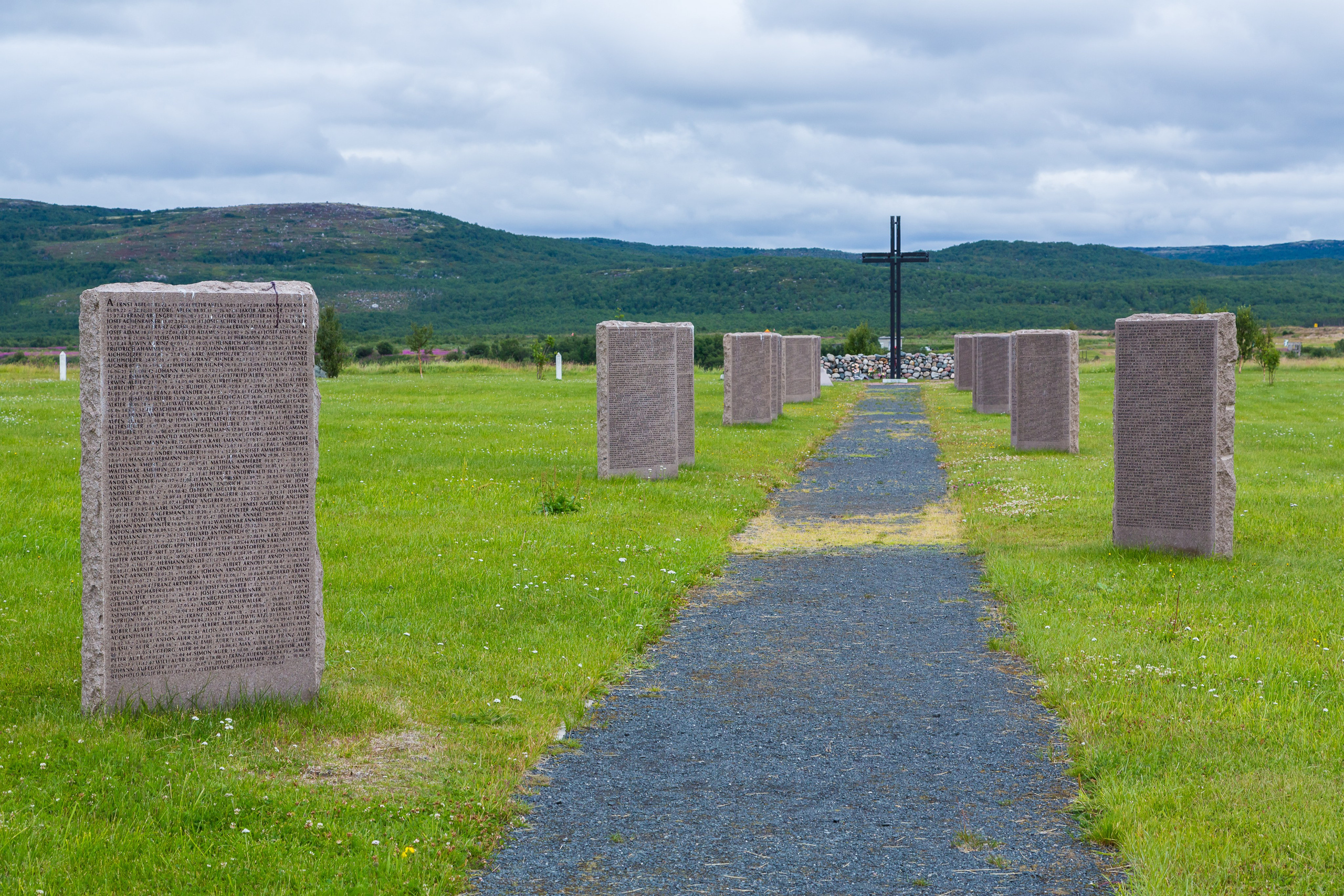 Печенга — край сосновой реки. Пейзажи Крайнего Севера. Баренцево море, Рыбачий, Средний, Немецкий