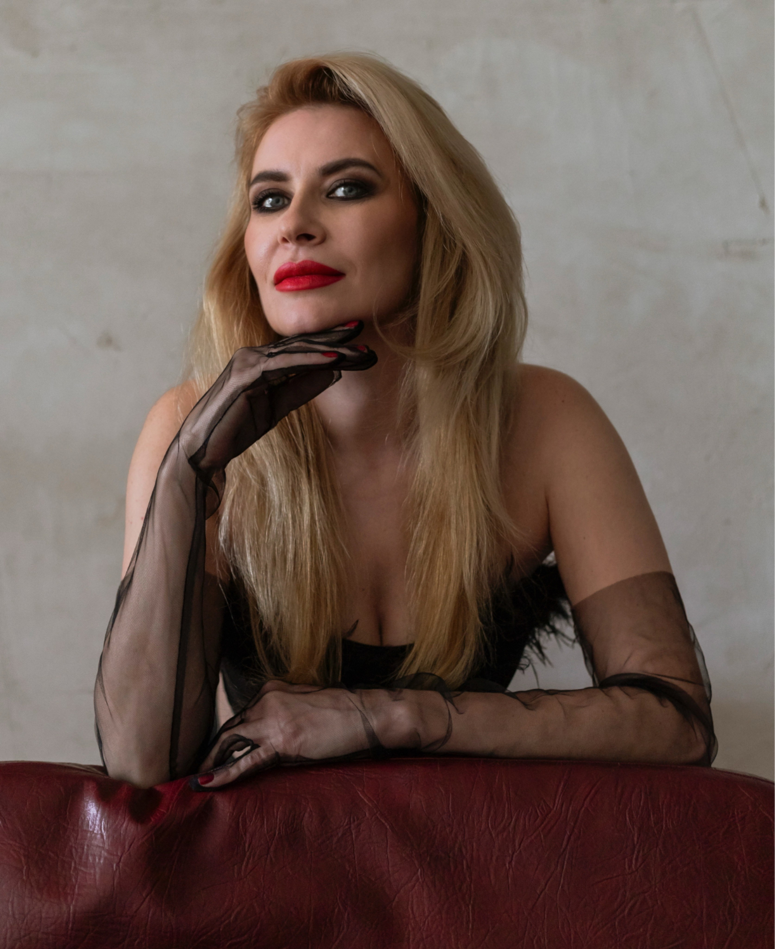 Марина. Женский и предметный фотограф