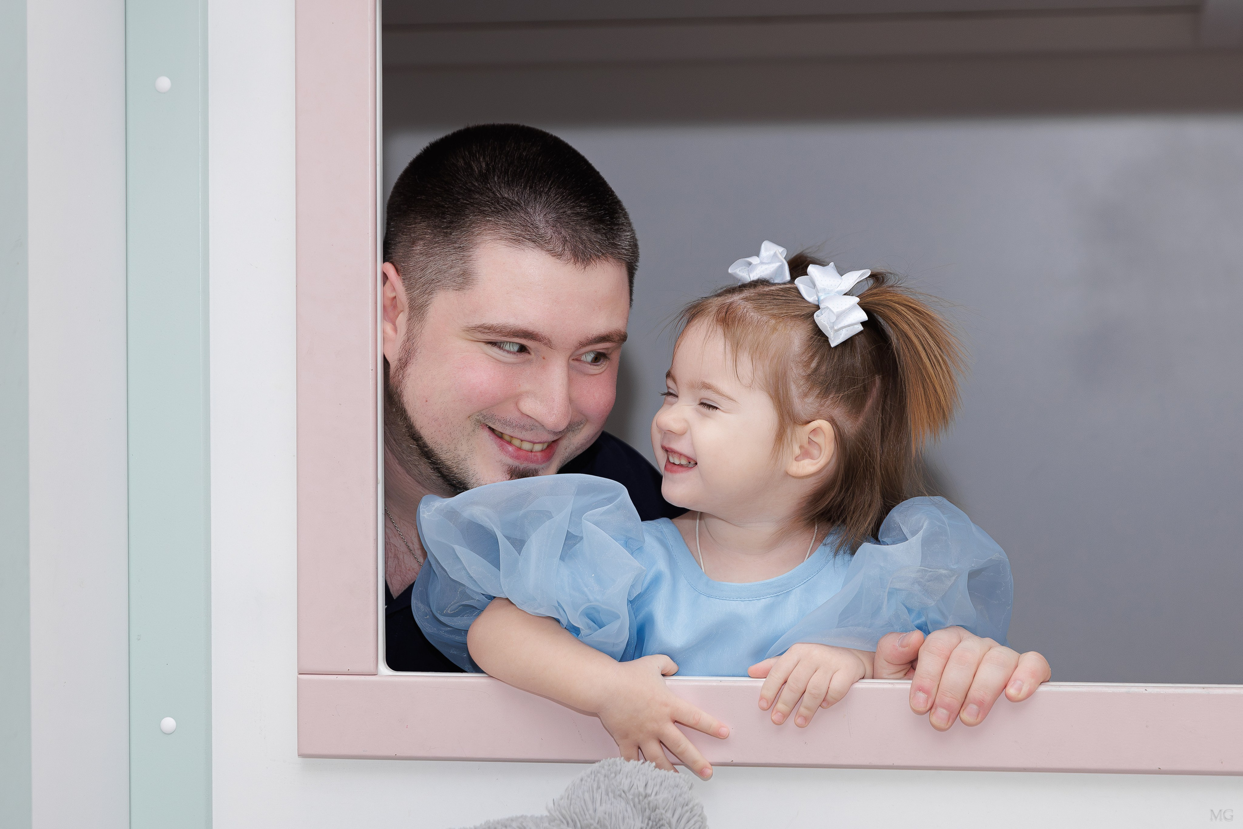 Варюше 2 Годика. Маша Гонтарь Семейный домашний репортажный фотограф в Санкт-Петербурге