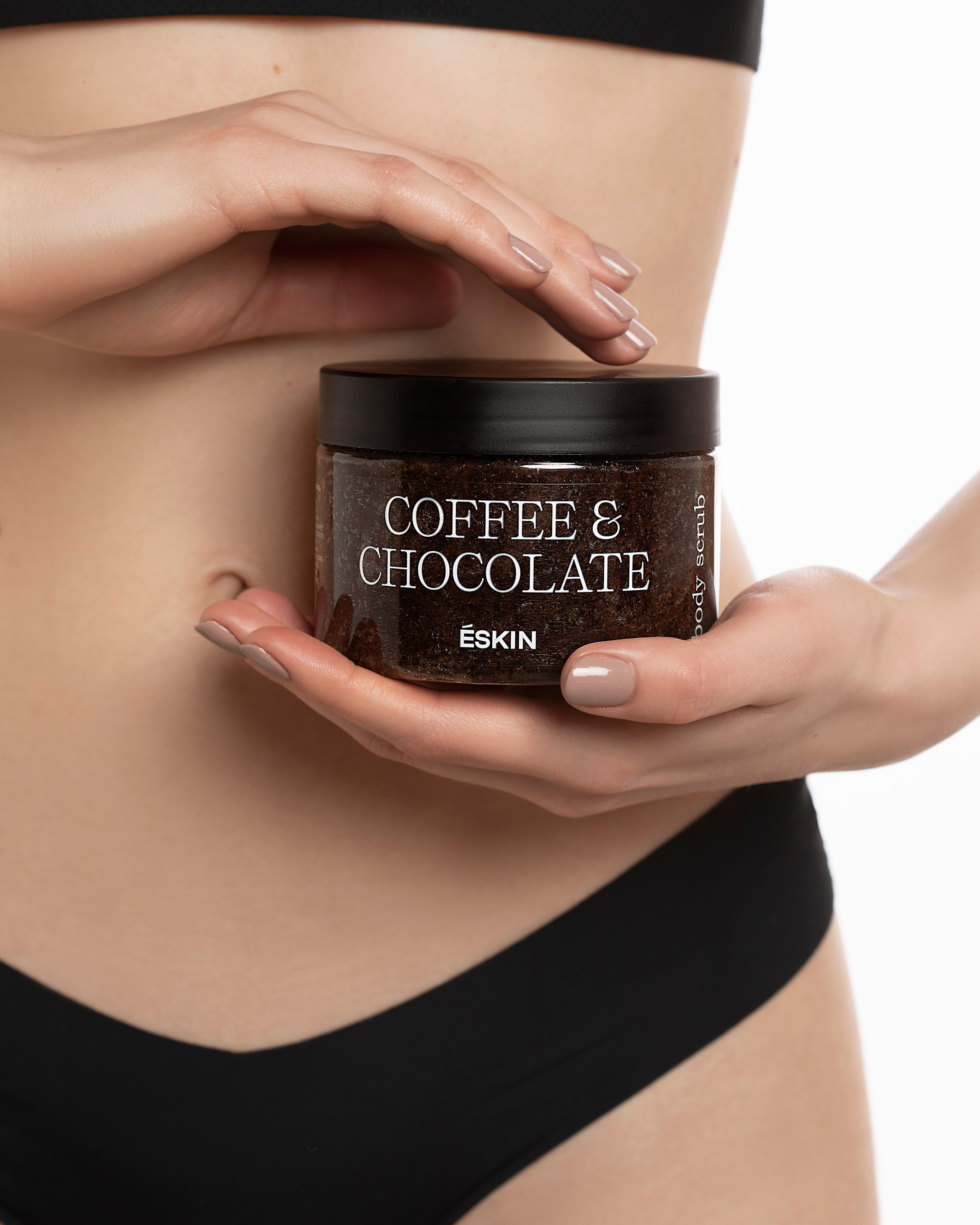 Уход за кожей. Банка со скрабом.