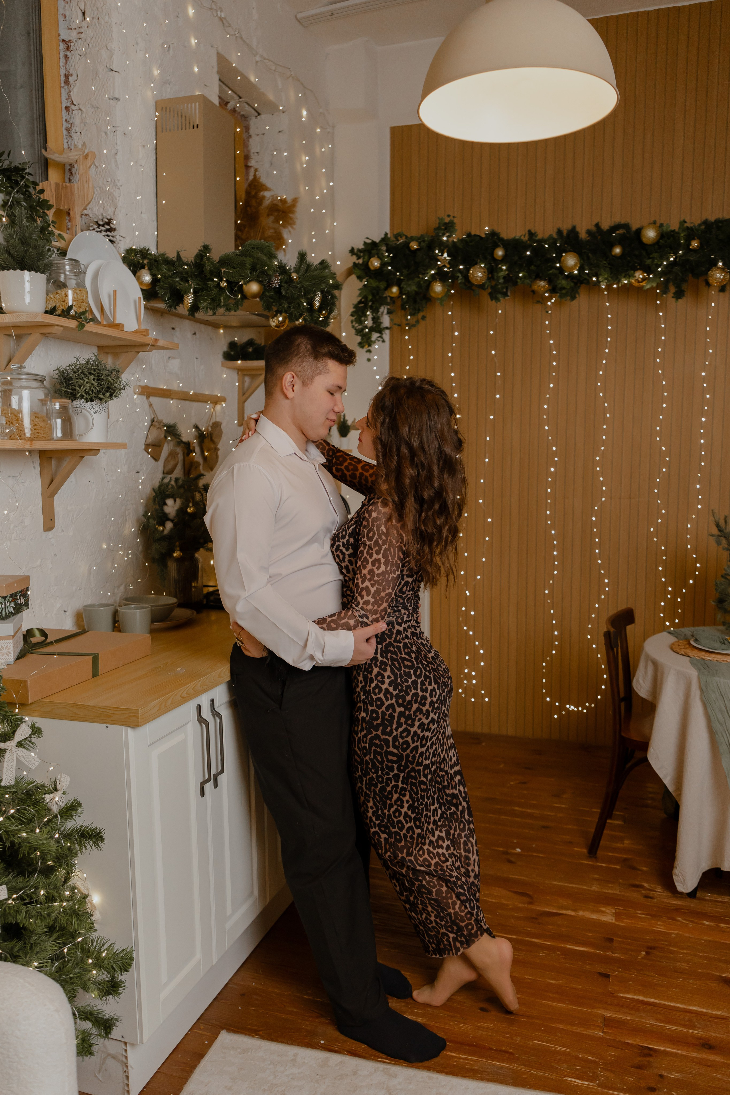 Новогодняя lovestory в студии. Фотограф в Новосибирске Екатерина Васильева