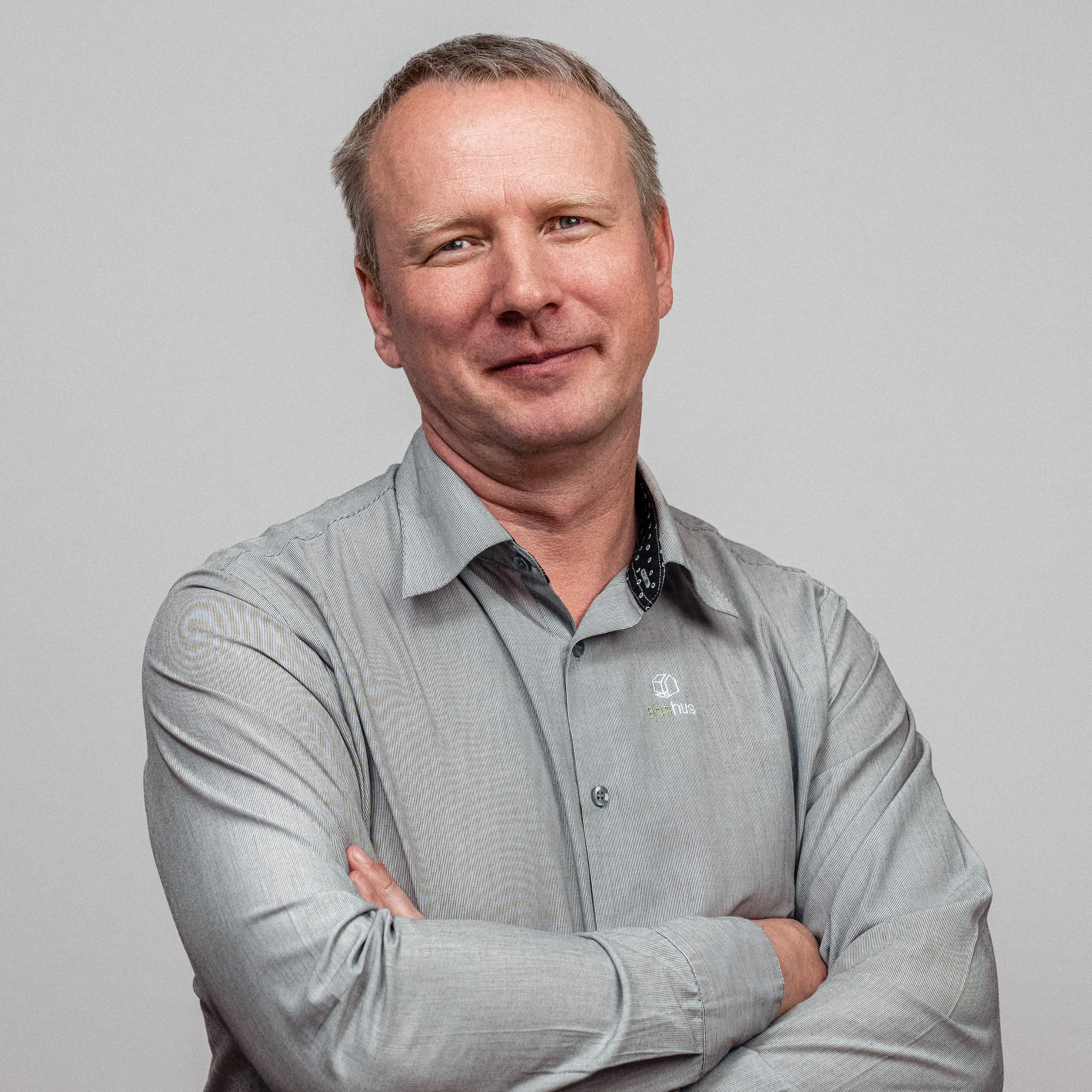 БИЗНЕС-ПОРТРЕТ СПБ | ПОРТРЕТНАЯ СЪЕМКА МОСКВА. Фотограф и видеограф Виктор Пати