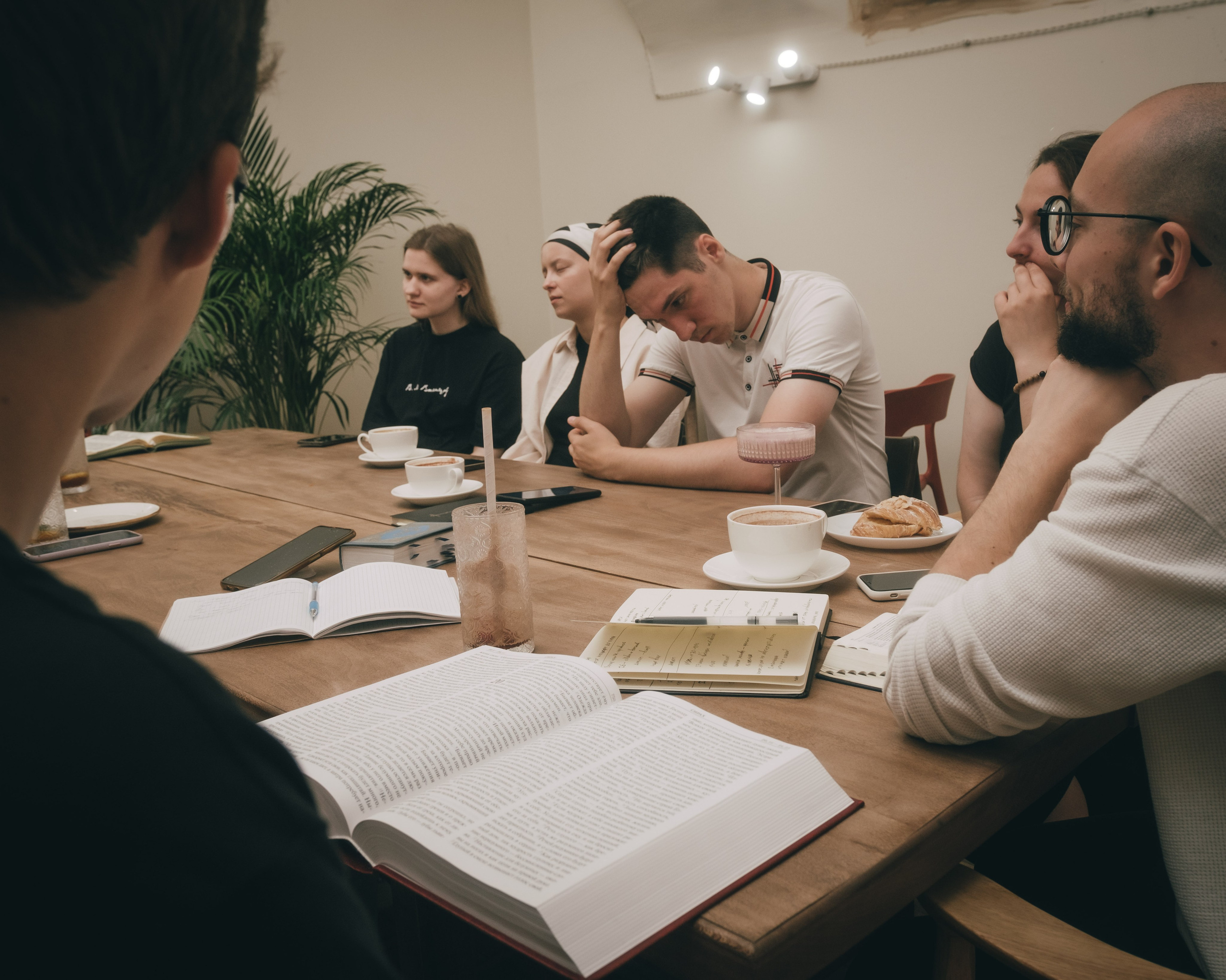 Библейский завтрак 18.06.2024. Фотограф в Москве Максим Скоробогатов