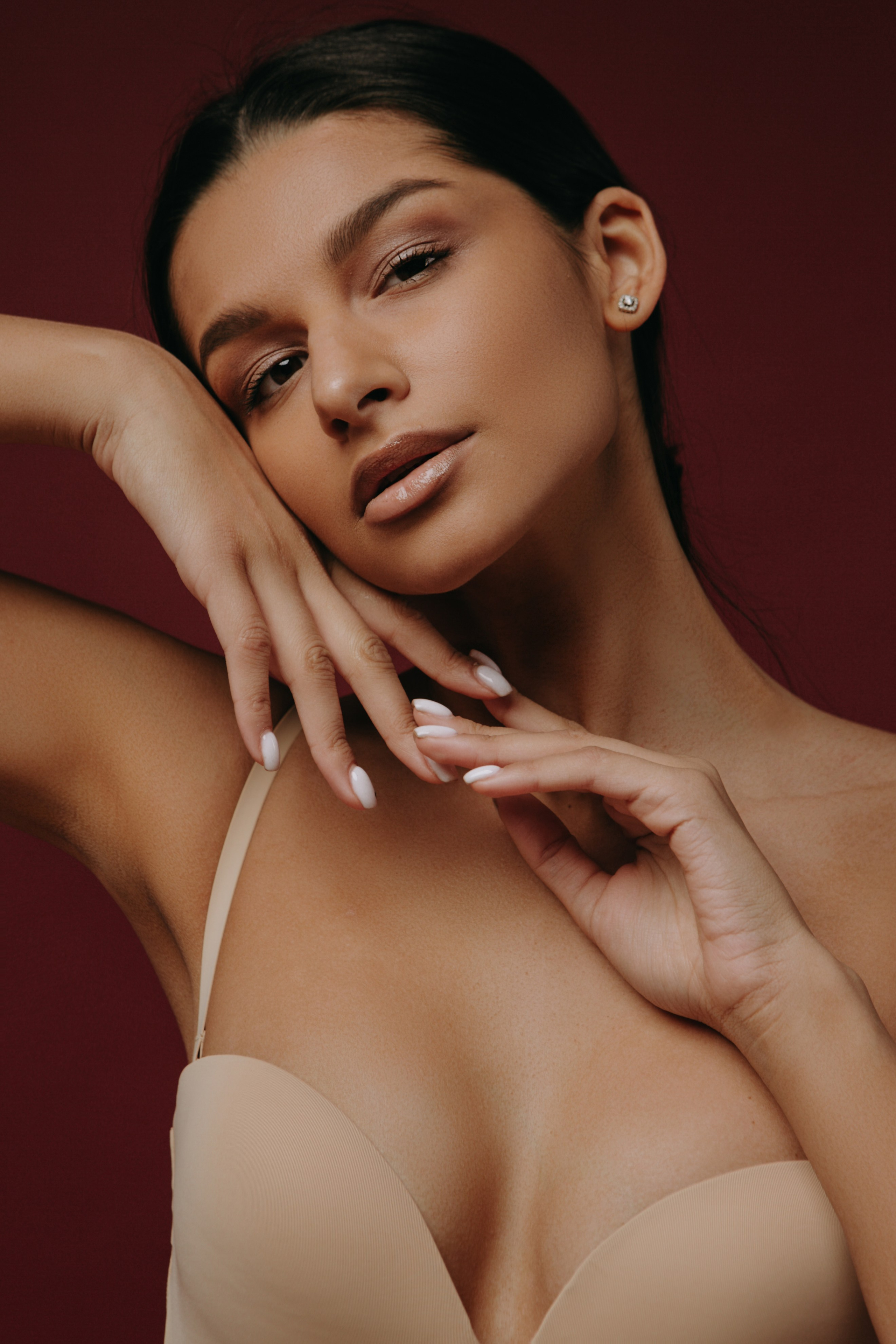 Париша, 42 размер, рост 173. KED Production — продакшн из СПб. Создаём фото, видео и контент, который помогает брендам и селлерам продавать больше