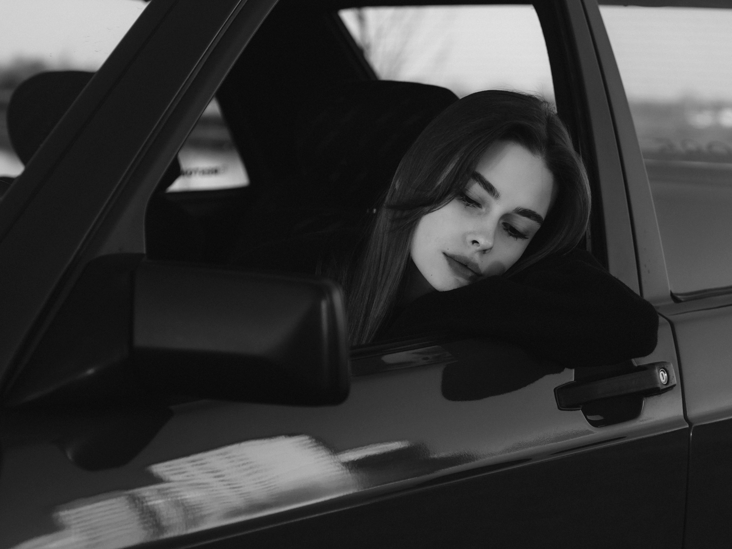 Ангелина с машиной. Фотограф в Нижнем Новгороде, Сарове и Москве. Оля Фролова