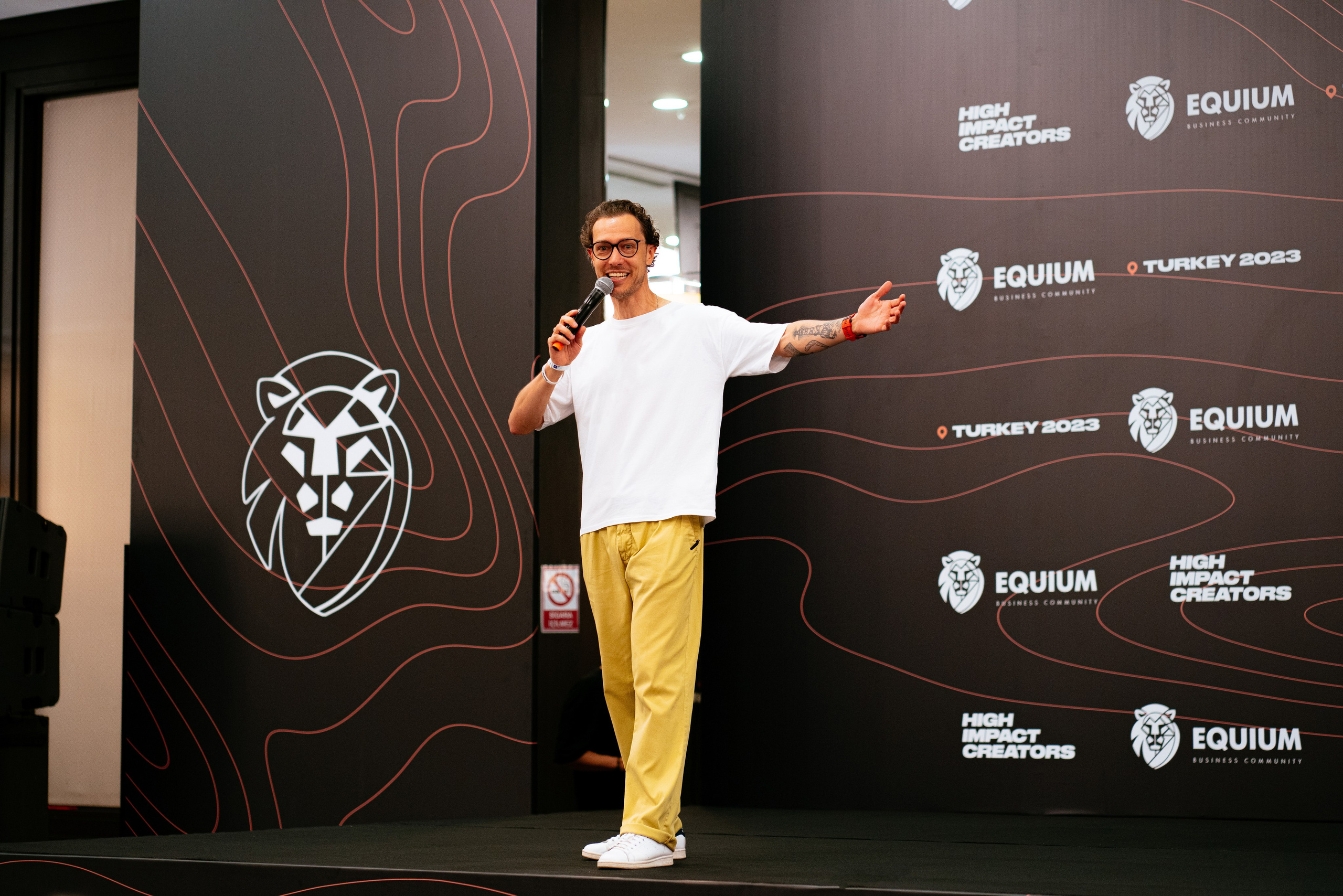 Equium. Репортажный и портретный фотограф Алексей Полячек