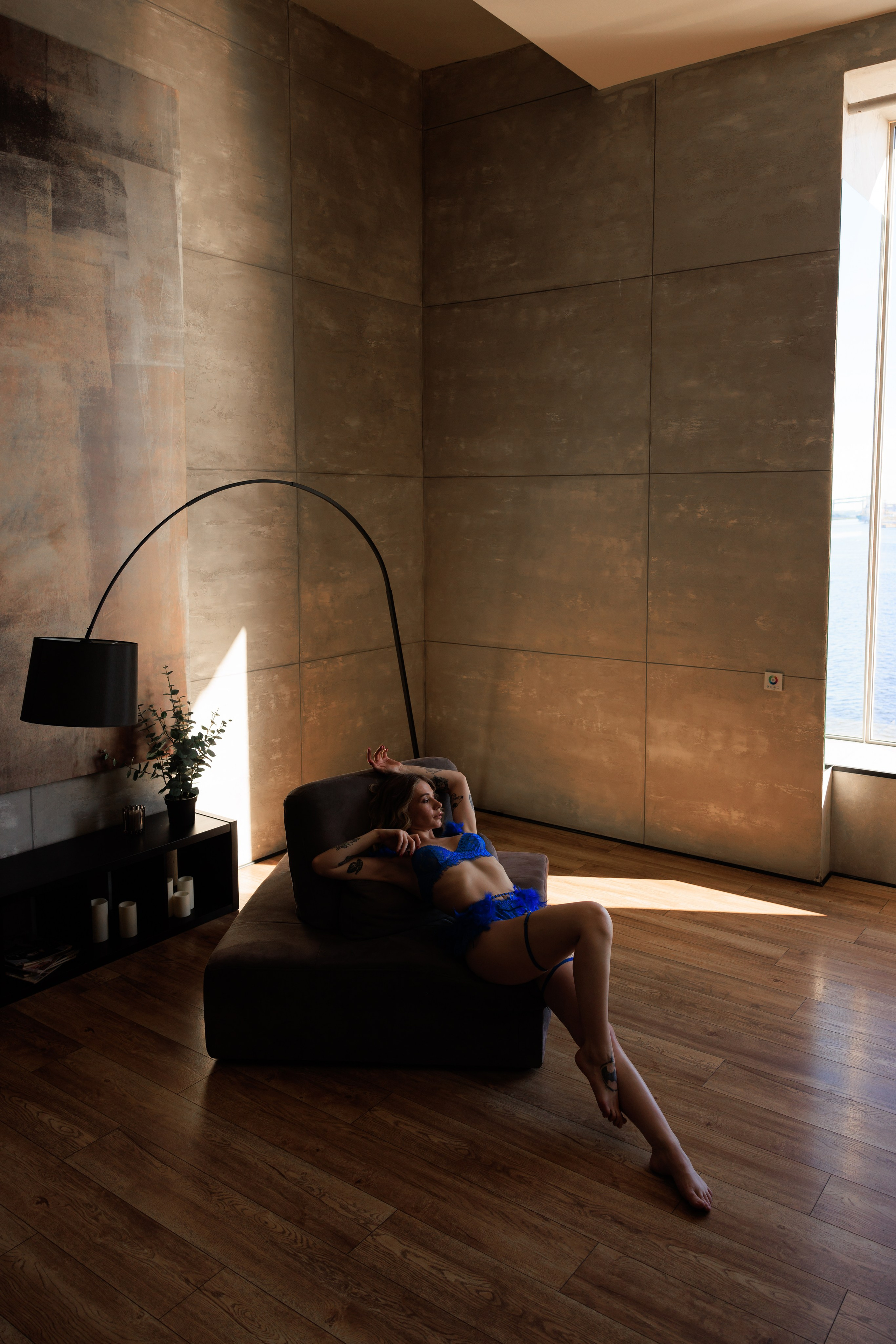 В БЕЛЬЕ. Фотограф Надежда Заломаева