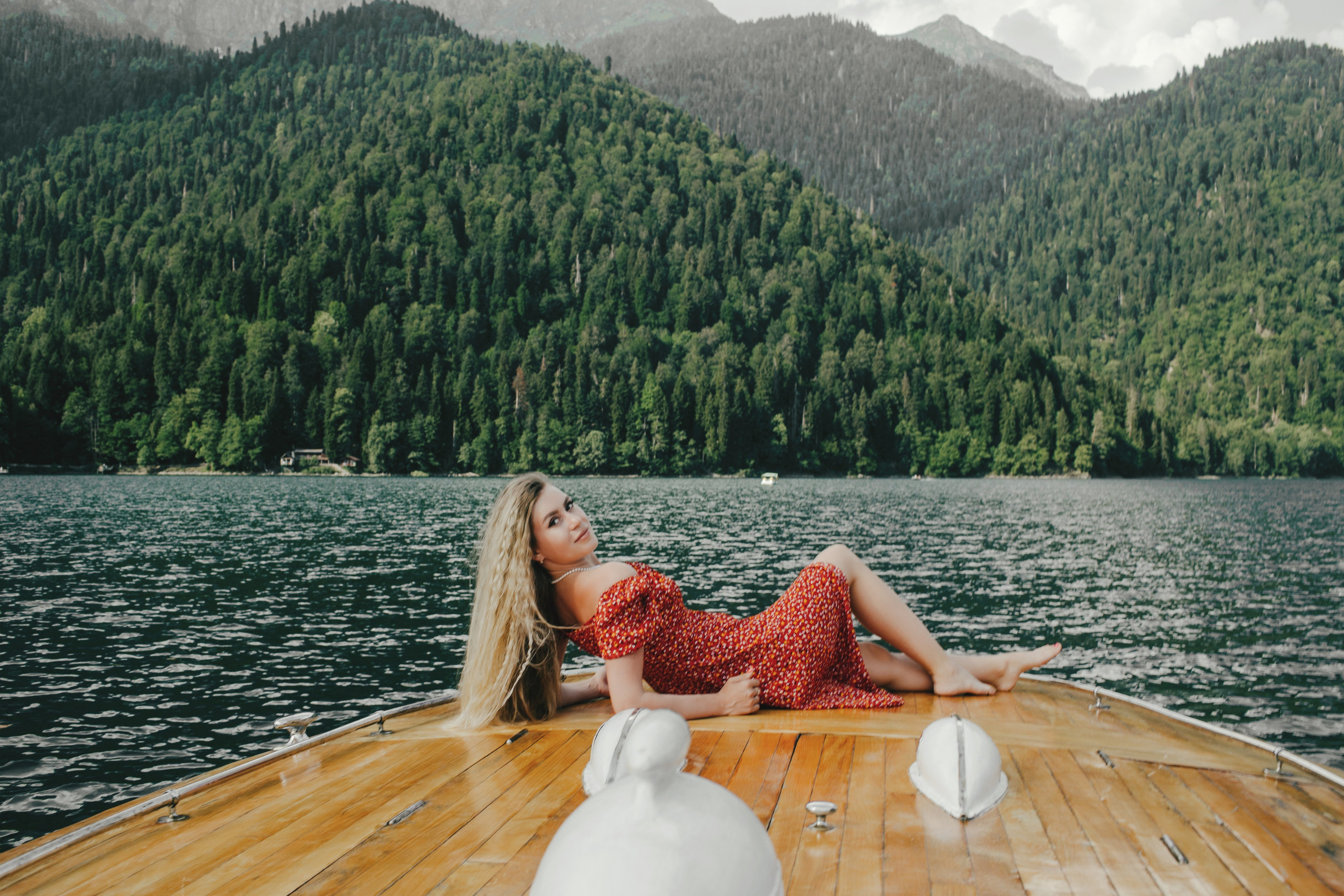 Рица+ Водопад+Аренда катера 25 000. RetroChic Фото