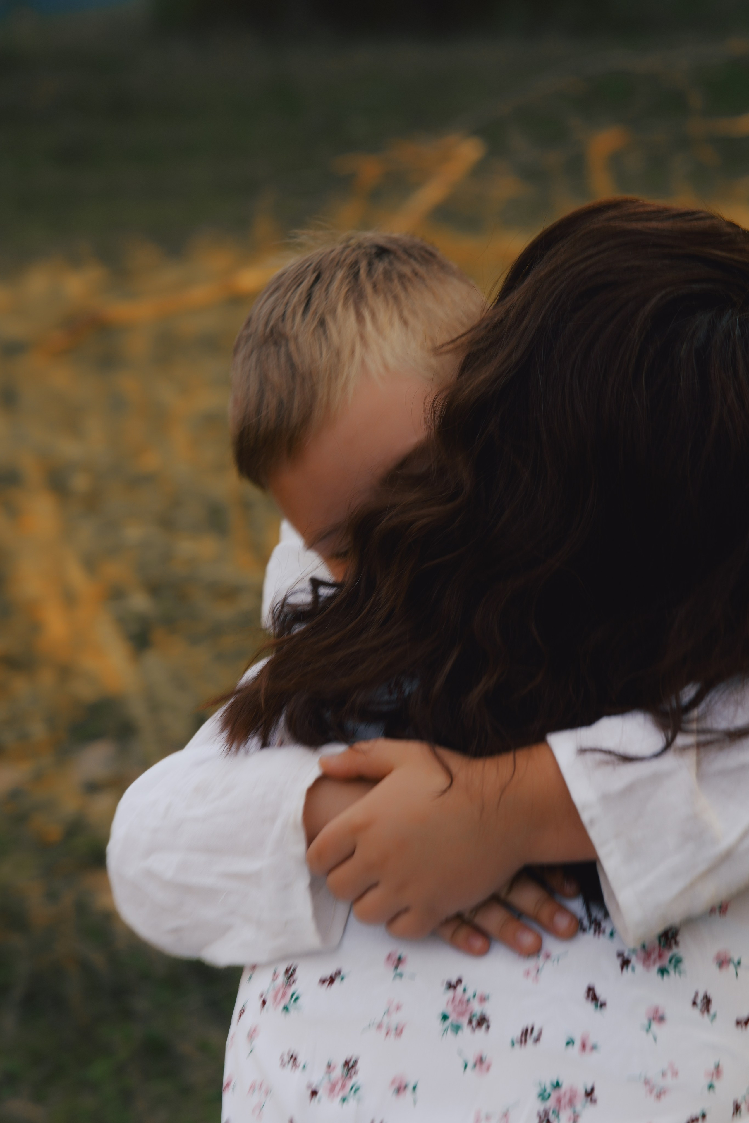 У дома. Фотограф Мария Зайчик