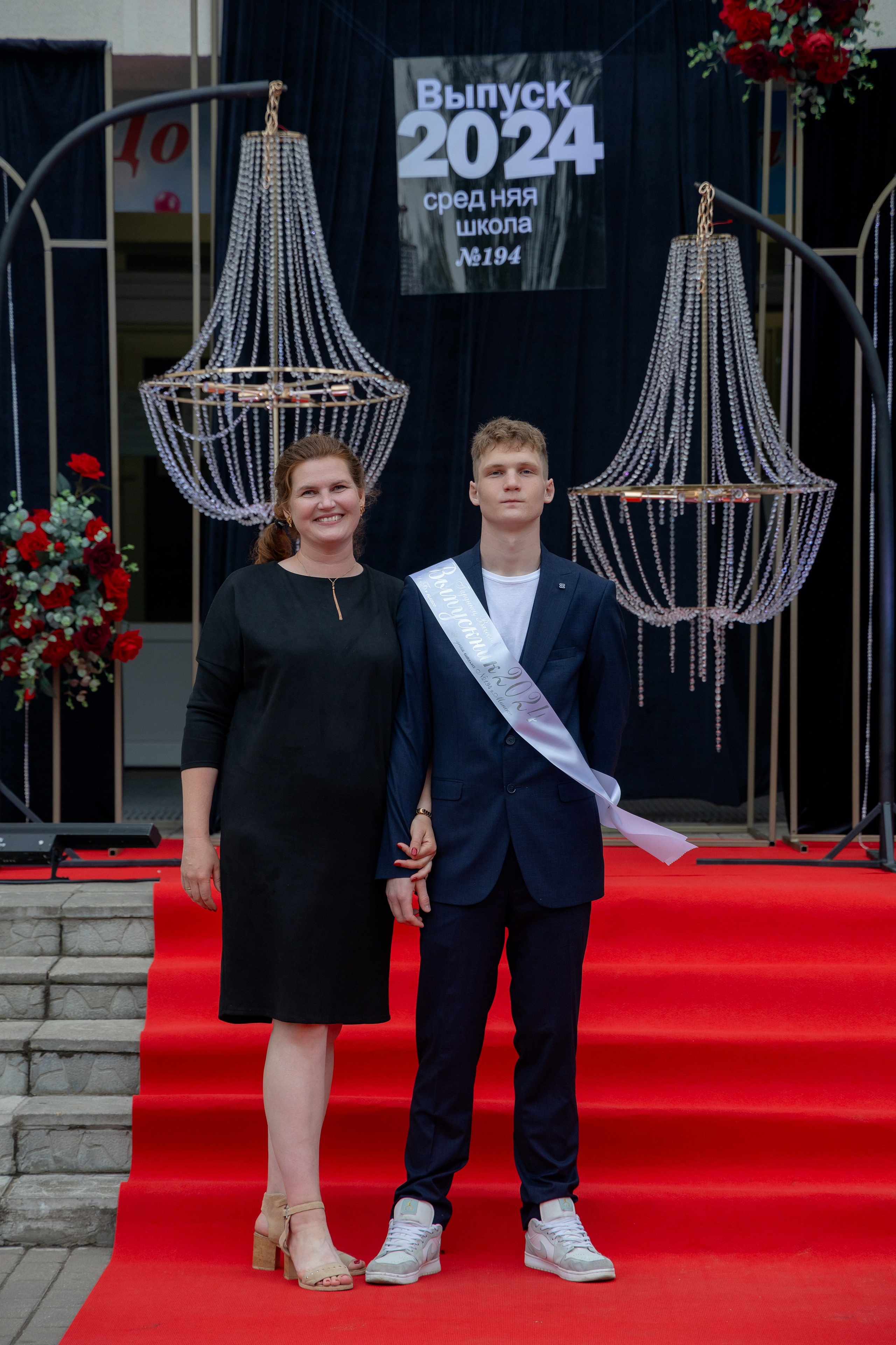 Школьный выпускной 2024 год в Соколе (Минск). Свадебный фотограф в Минске/Беларуси Сергей Спиридонов