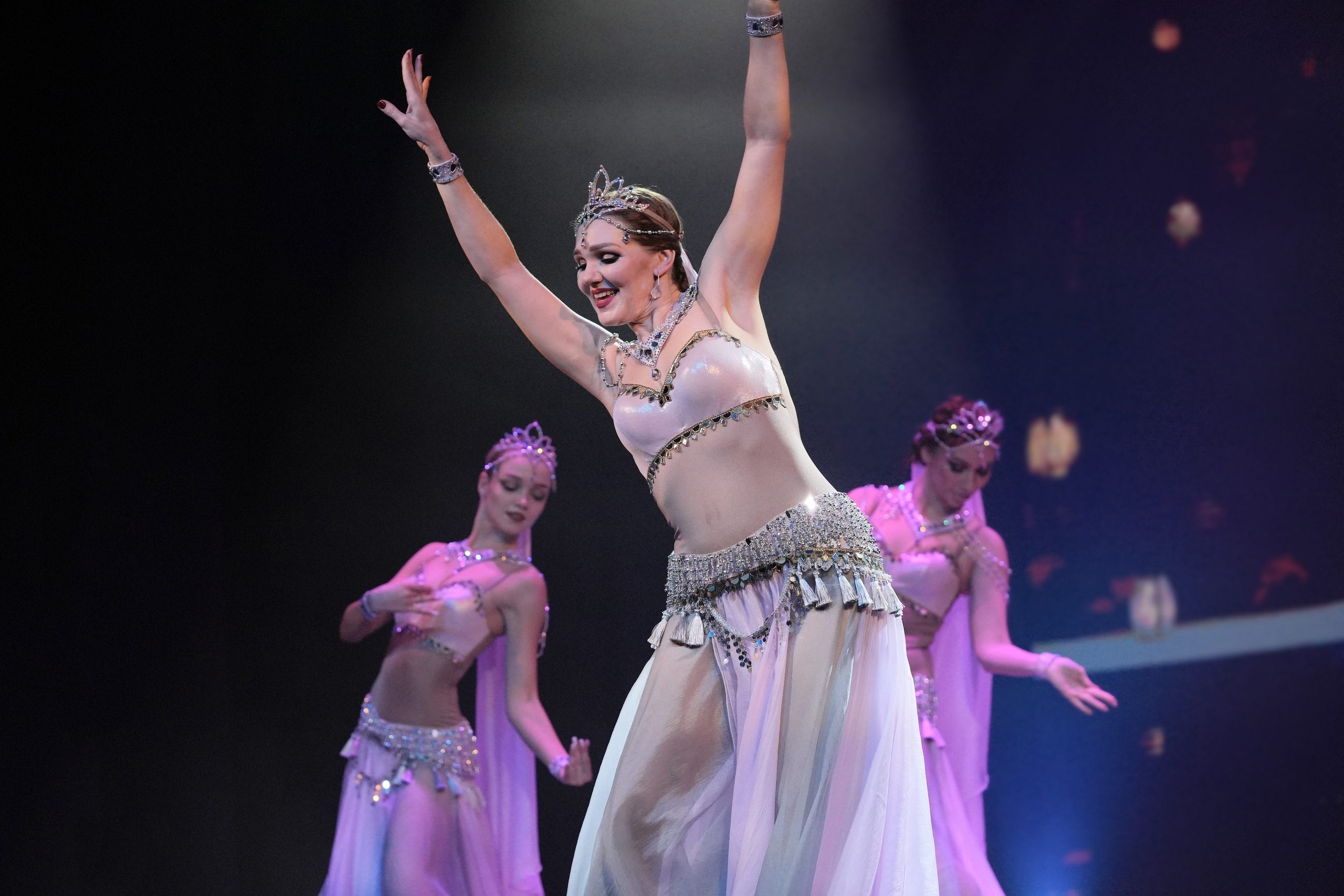 Концертный фотограф в Новосибирске | Фотосъёмка концертов, мероприятий на сцене и фестивалей. Фотограф в Новосибирске для свадеб, репортажа и бизнеса| MIGDA PHOTO