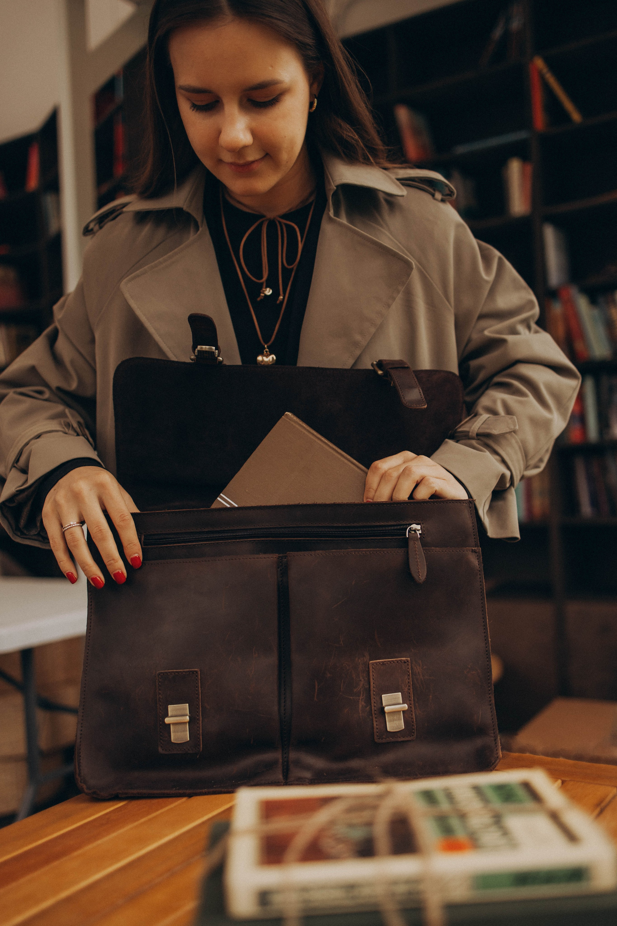 Ирина лесная библиотека. Фотограф lifestylе в Москве Пшеничная Анастасия