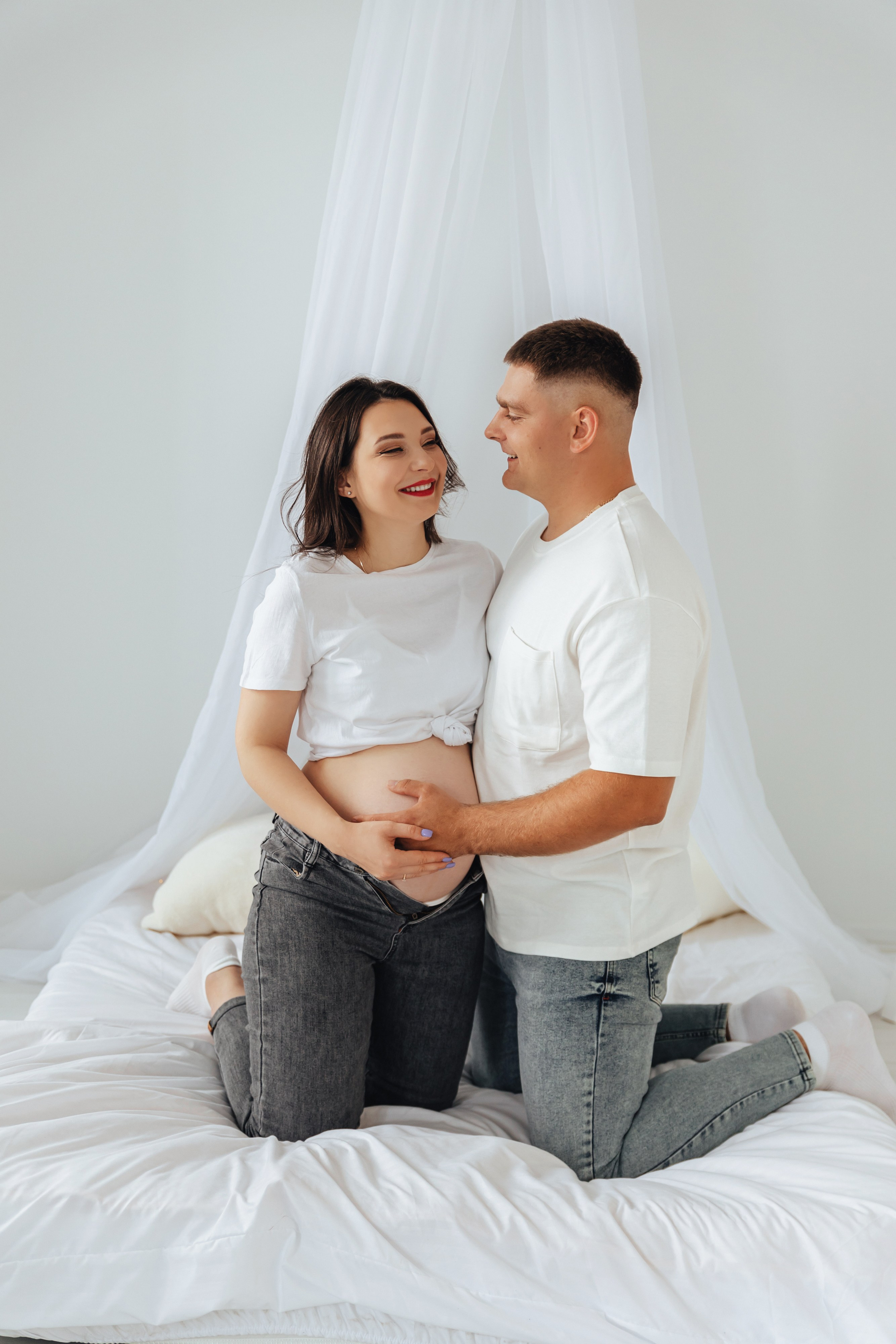 Съемка беременности в студии. Свадебный и семейный фотограф в Витебске Наталья Мамойко