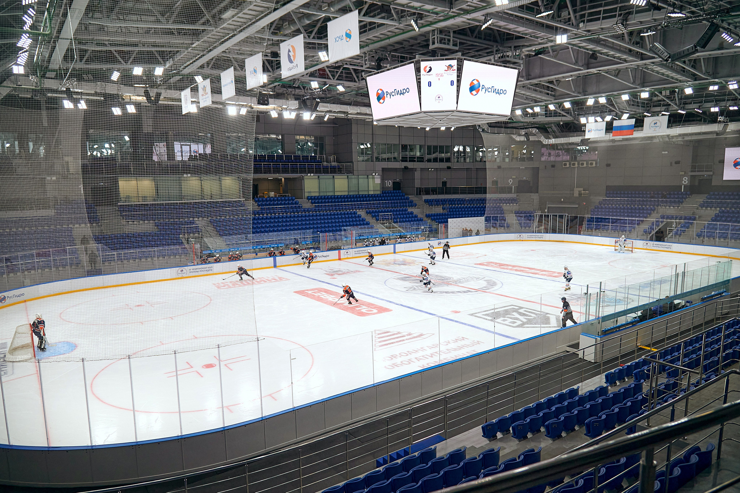 Портфолио репортажной фотосъёмки: Кристалл арена — Хоккей — РусГидро. Фотограф Яковлев Роман — Красноярск