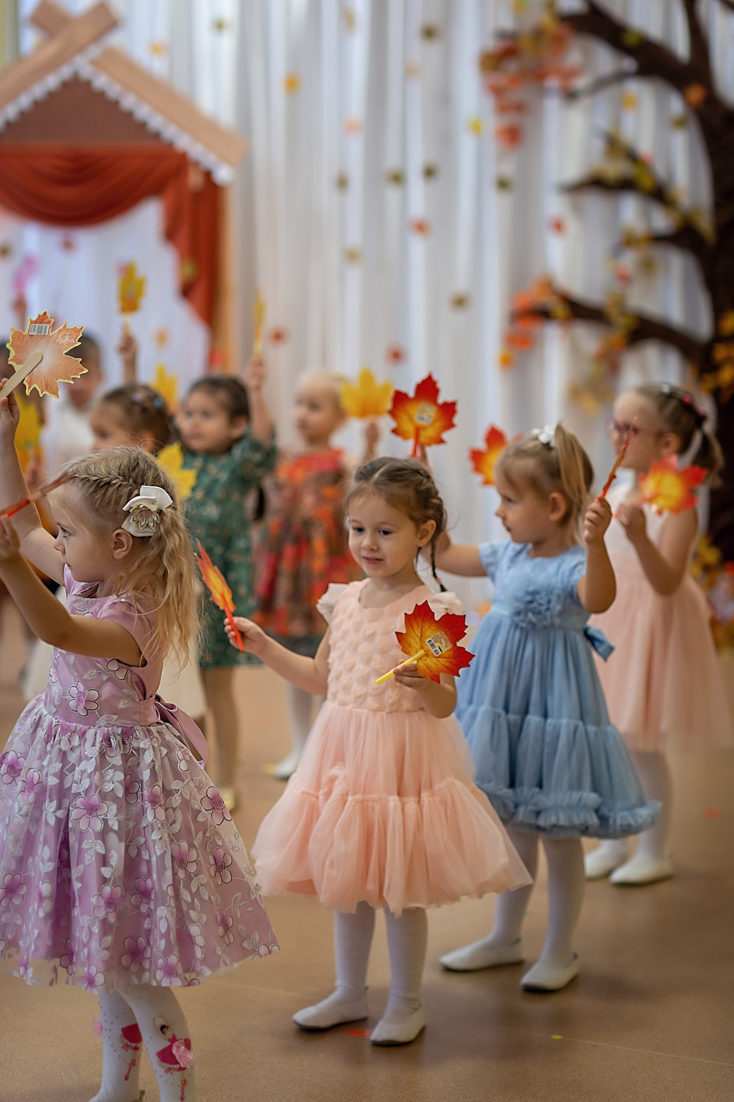 Волшебный зонтик осени_2023 год. Семейный фотограф в Санкт-Петербурге