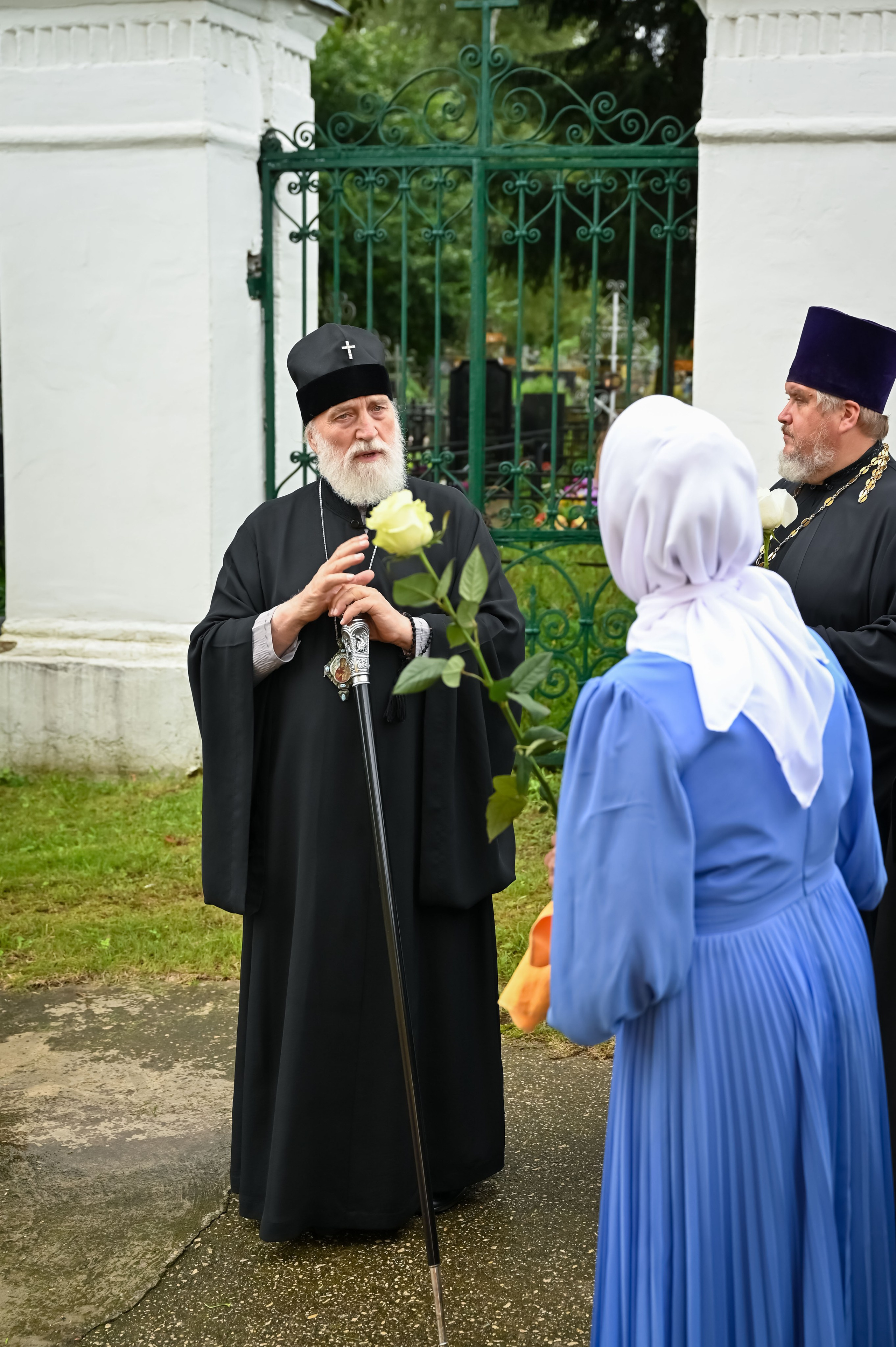 Митрополит Крутицкий Коломенский Павел в Георгиевском храме с. Ванилово. Семейный фотограф в г. Воскресенск Наталия Молева