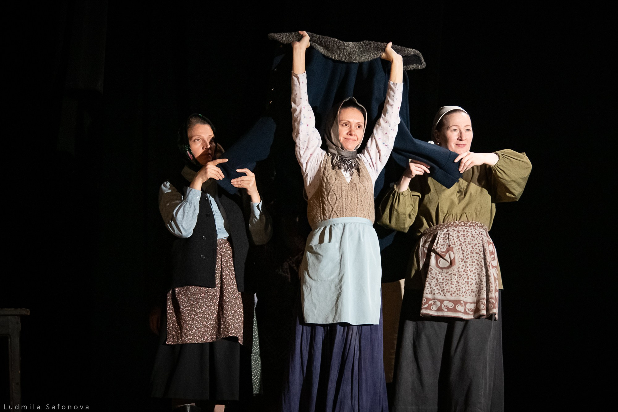 Матрёнин двор. Томский областной драматический театр. Lucytheatre