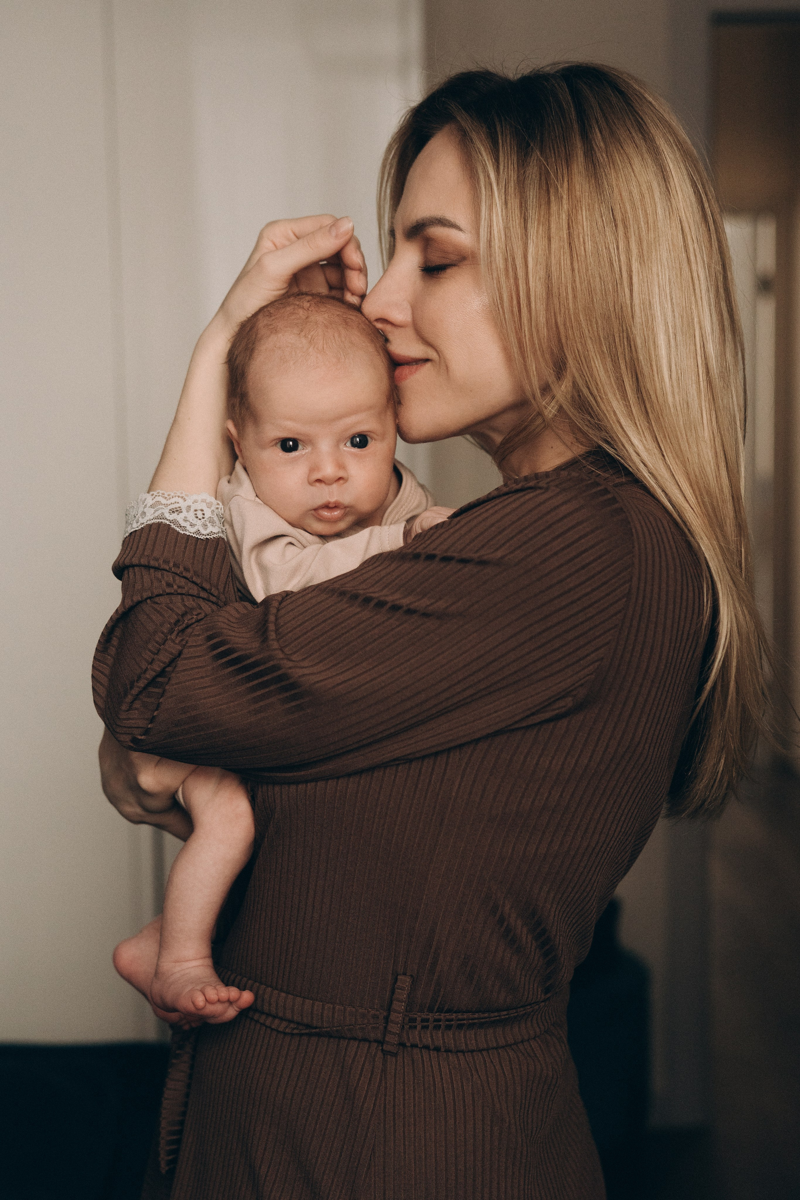 Домашняя фотосессия новорожденного. Семейный, ньюборн фотограф, фотограф на роды в Москве, Виктория Тюльдюкова