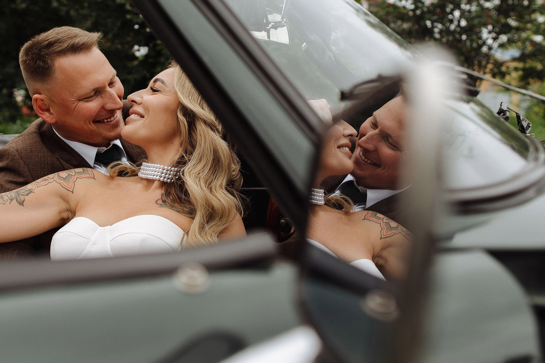 свадебные обнимашки