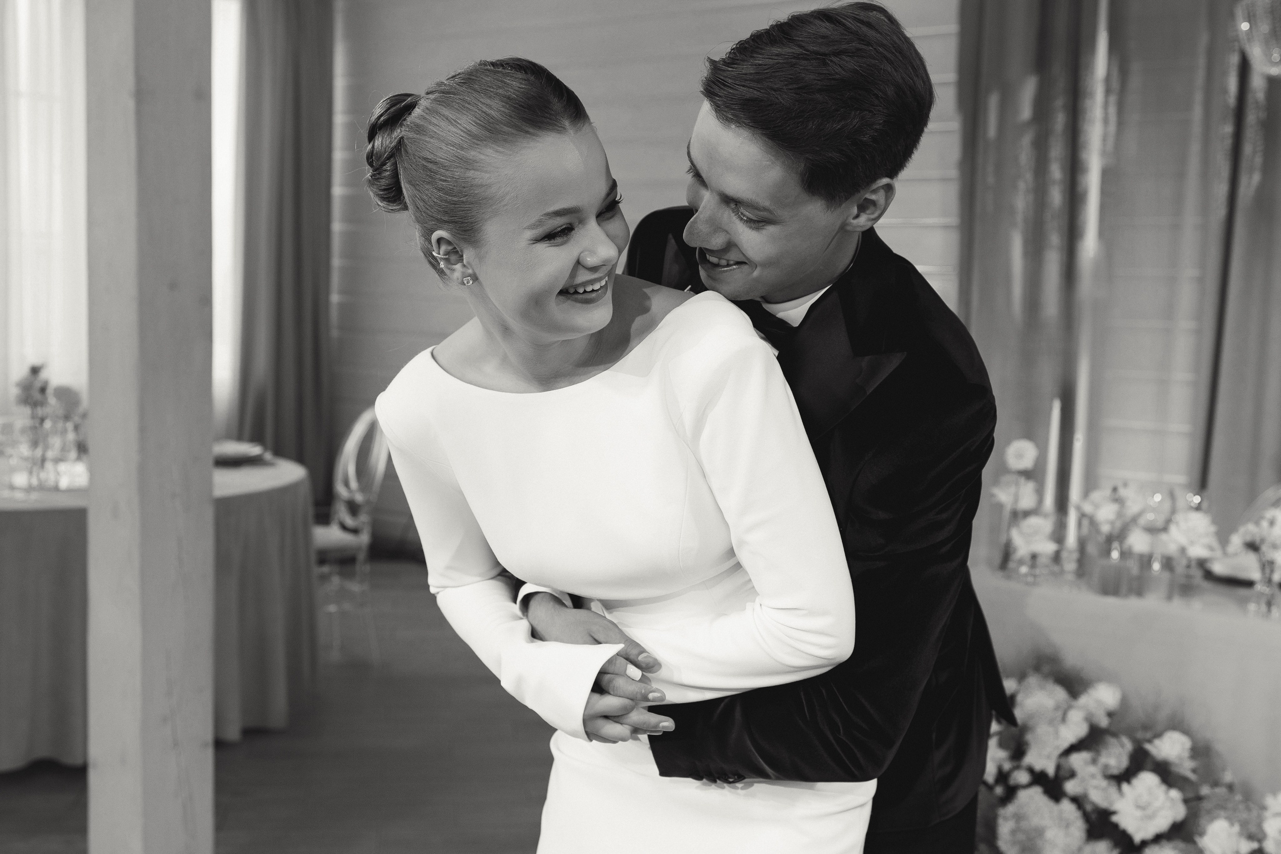 Влюбляться, целоваться. Свадебный фотограф в Москве | Профессиональный фотограф | Выгодные цены на услуги