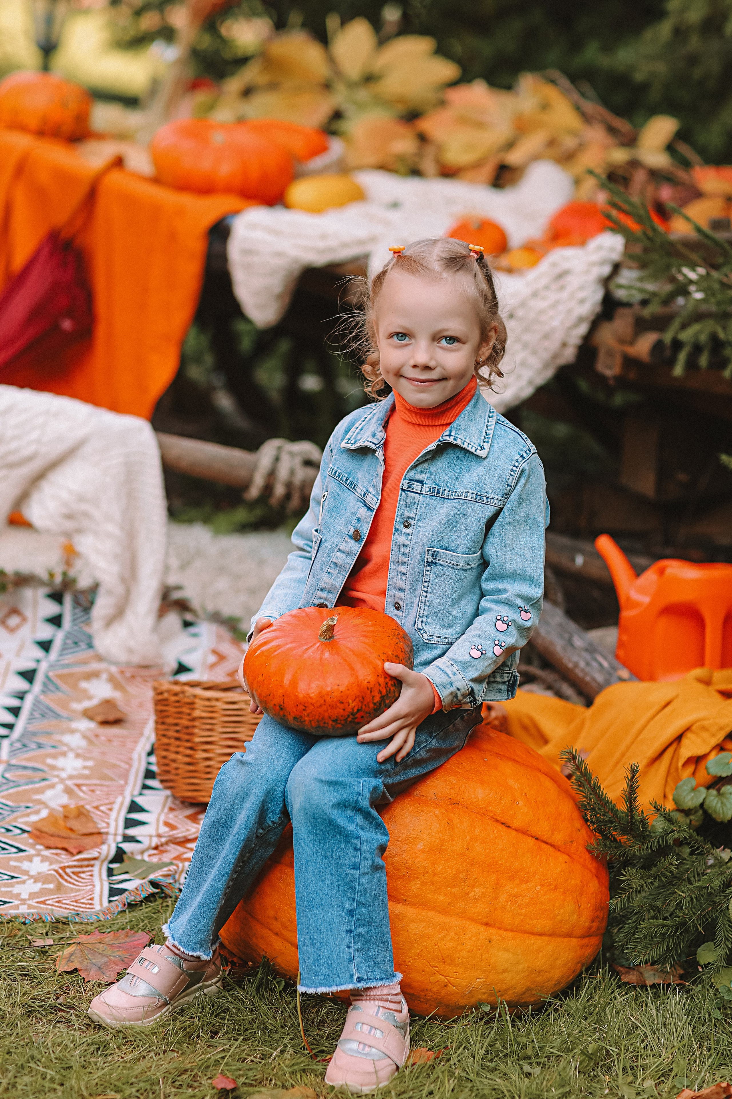 Тыквы. Семейный фотограф Тюмень, фотограф на роды Салмина Мария