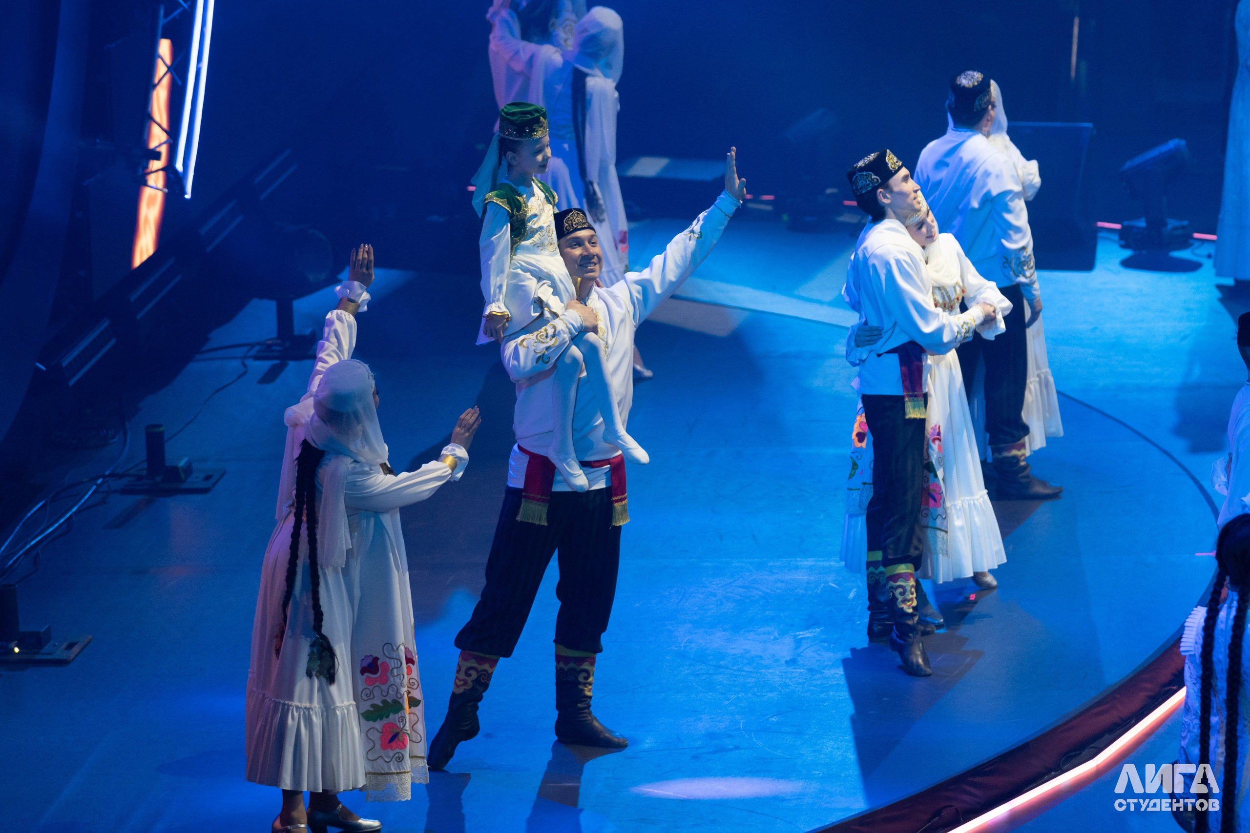 Российская Студенческая Весна 2025. Портретный фотограф в Казани Радомир Заздравных