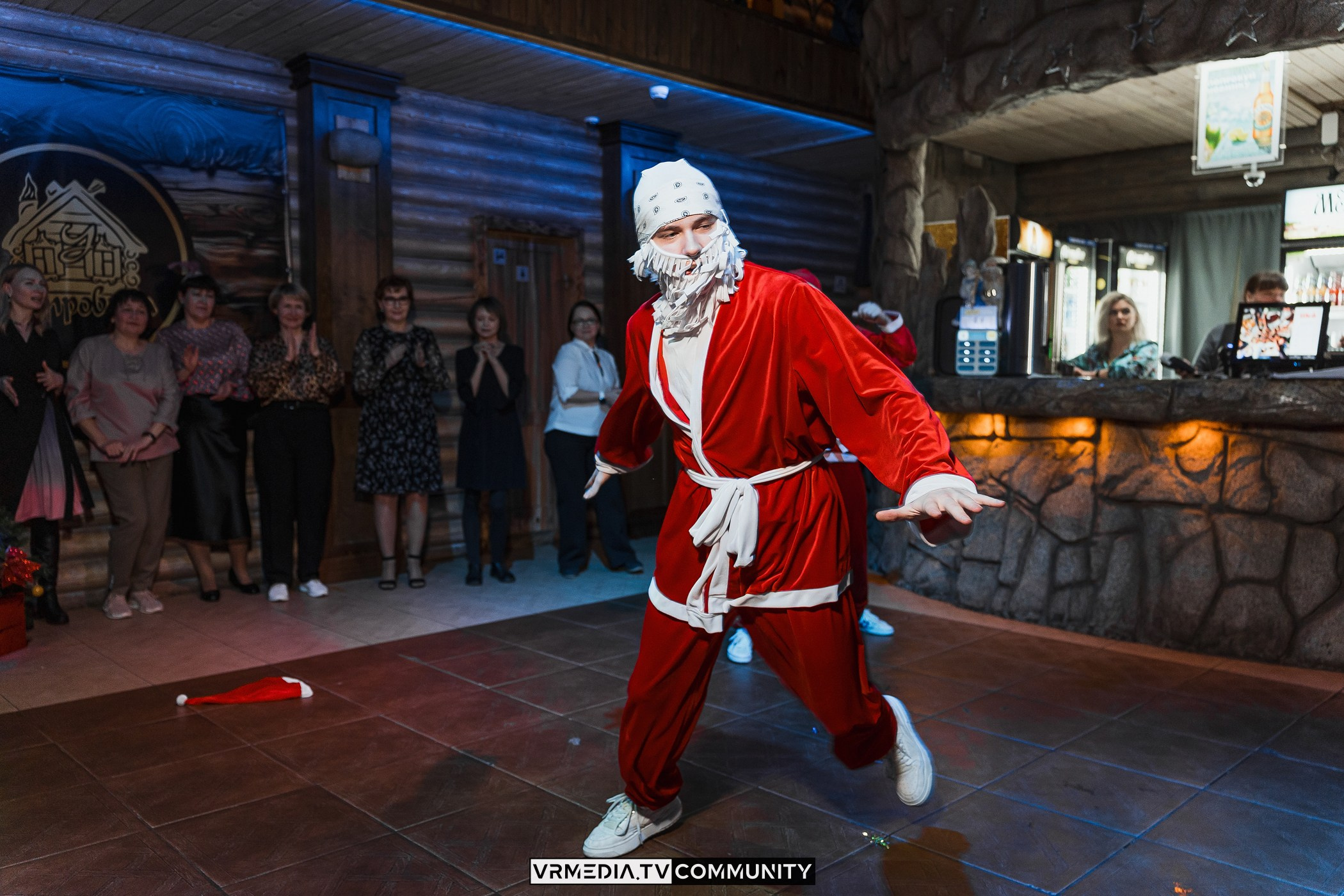 Новогодний вечер у «Петровича»