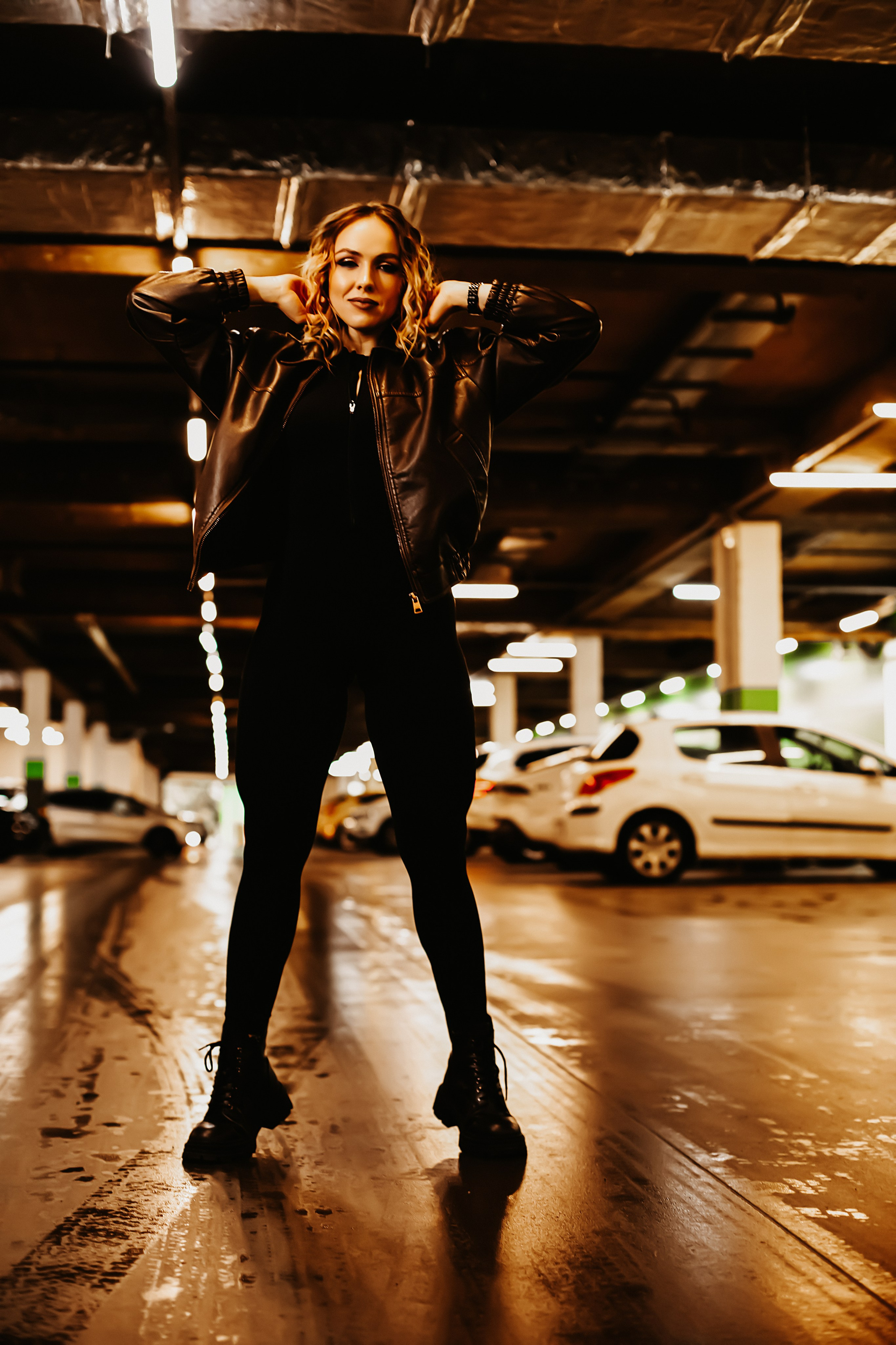 Фотосессия на парковке. Свадебный и семейный фотограф/видеограф в Краснодаре Наталья Осинская