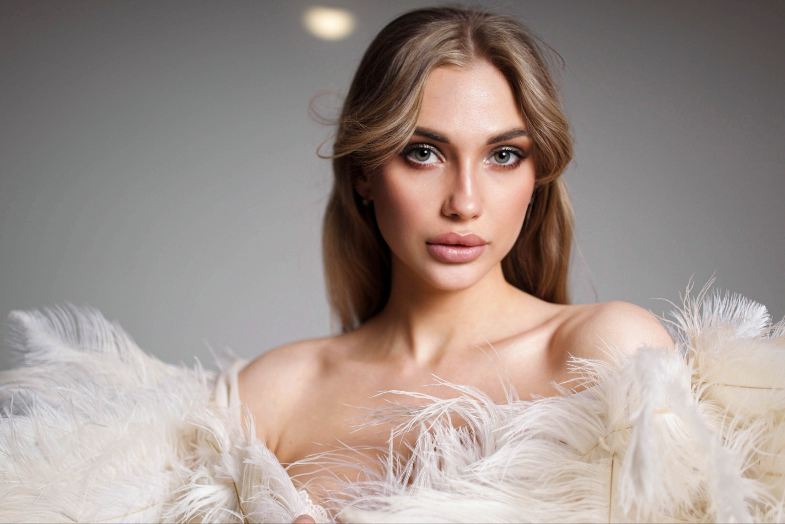 Перья. Таня Kosyy, свадебный и портретный фотограф в Москве