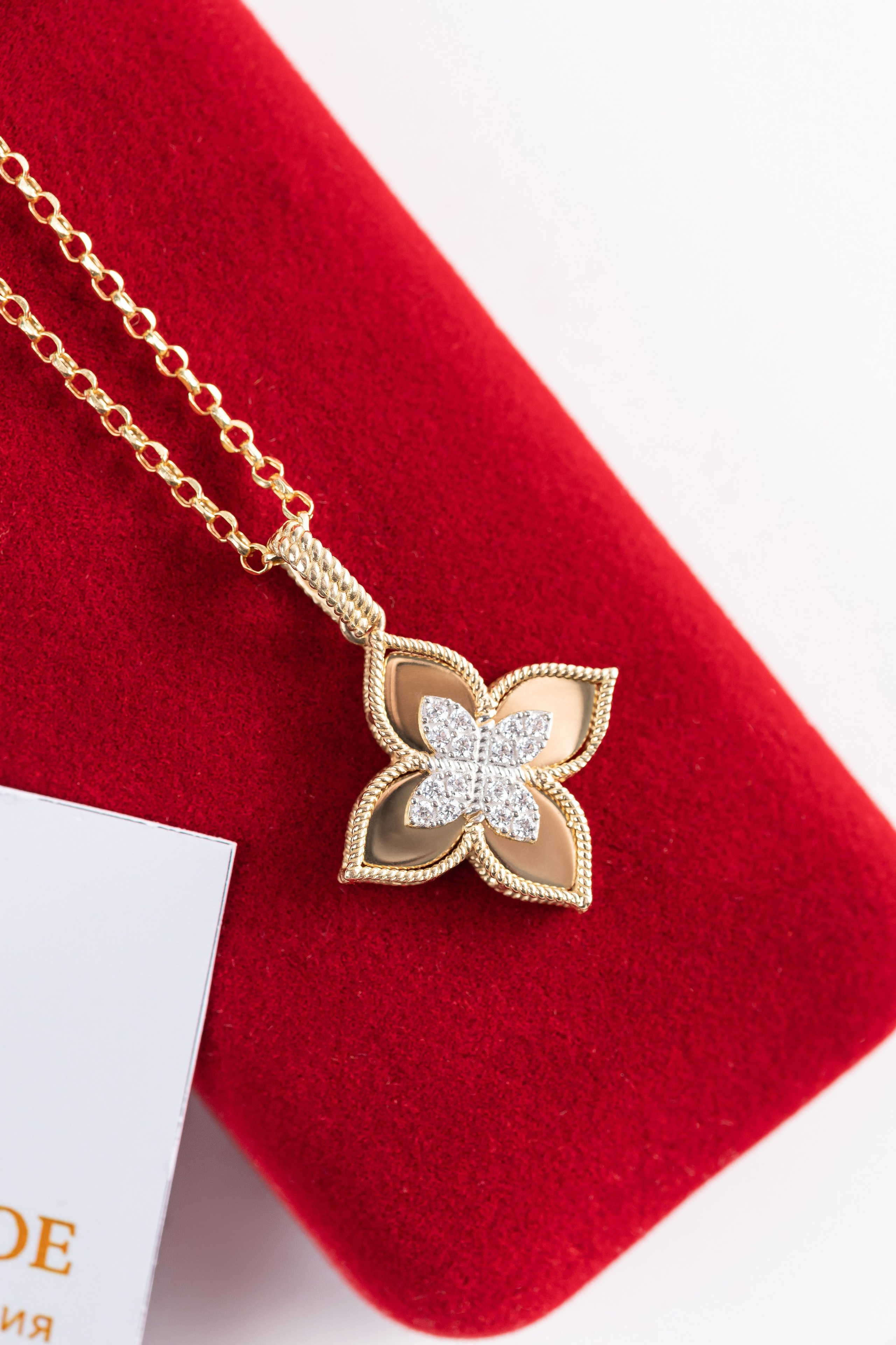 Рекламная съемка ювелирных изделий. Рекламный фуд фотограф и видеограф в Астане Алина Лысенко