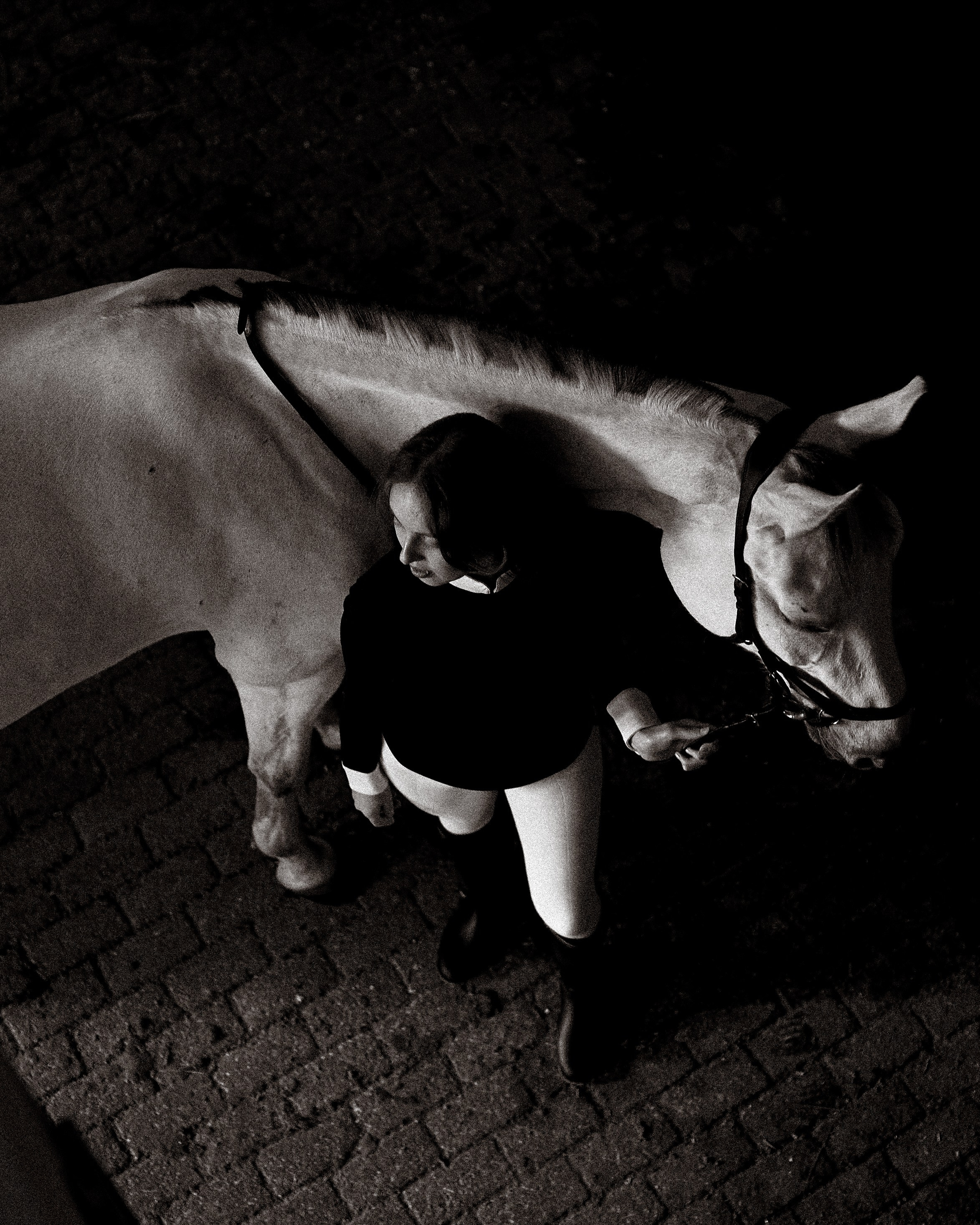 Женский портрет. Фотосессии с лошадьми в Москве, Новосибирске