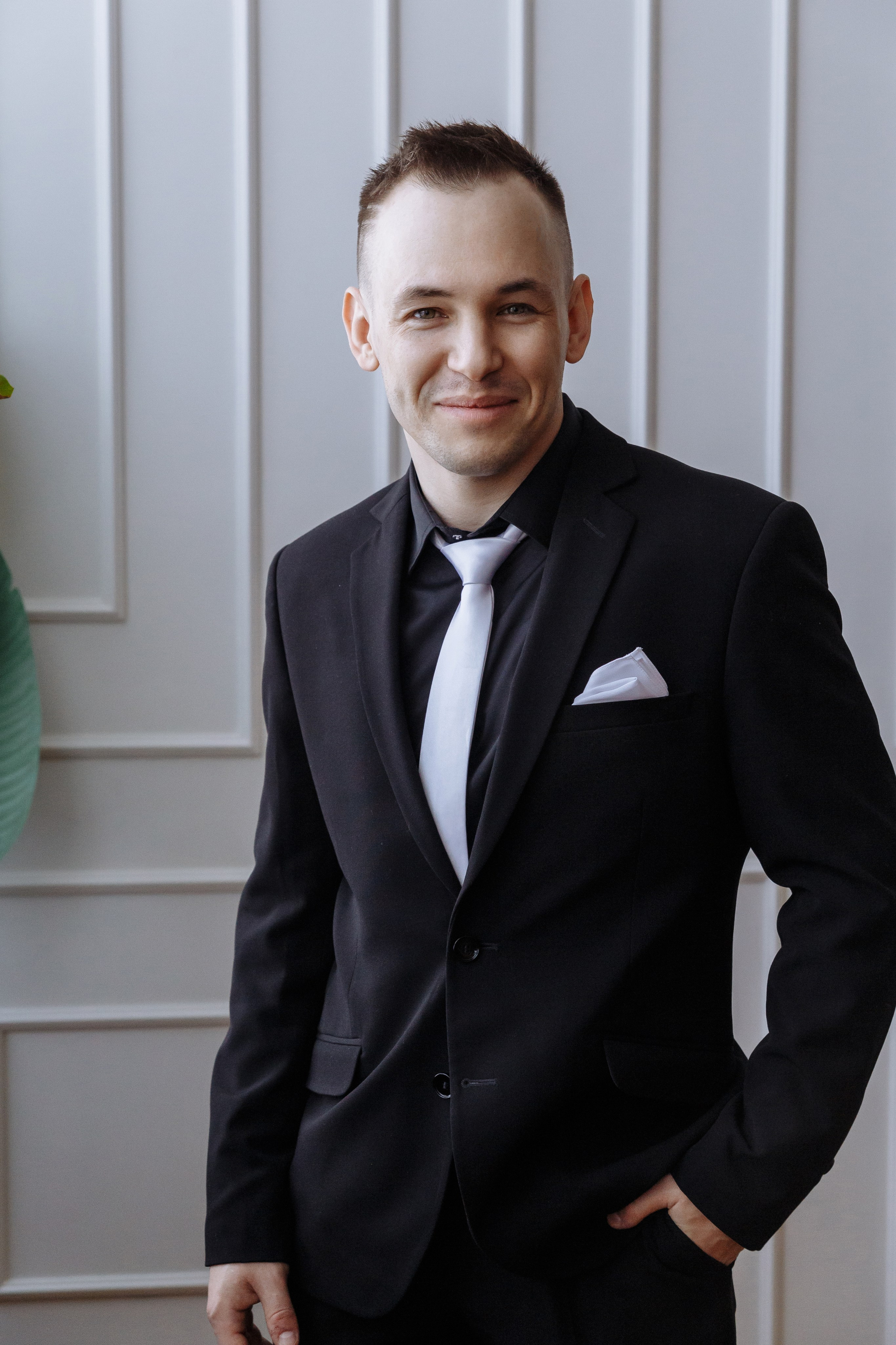 Павел, Мария — фотографии в студии и парке. Событийный фотограф Максим Бескоровайновнов